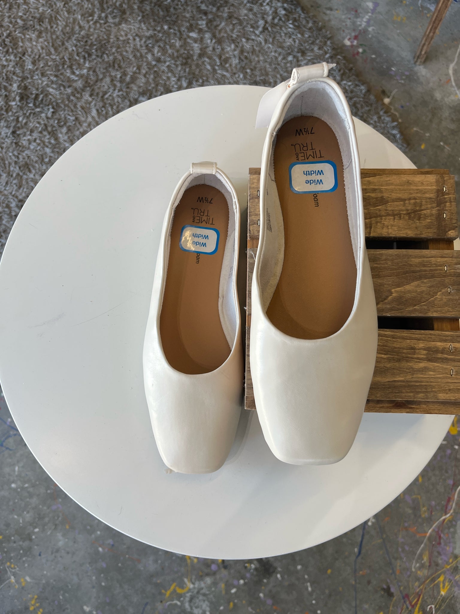 Time & True Shoes/Footwear 7.5 Shoes