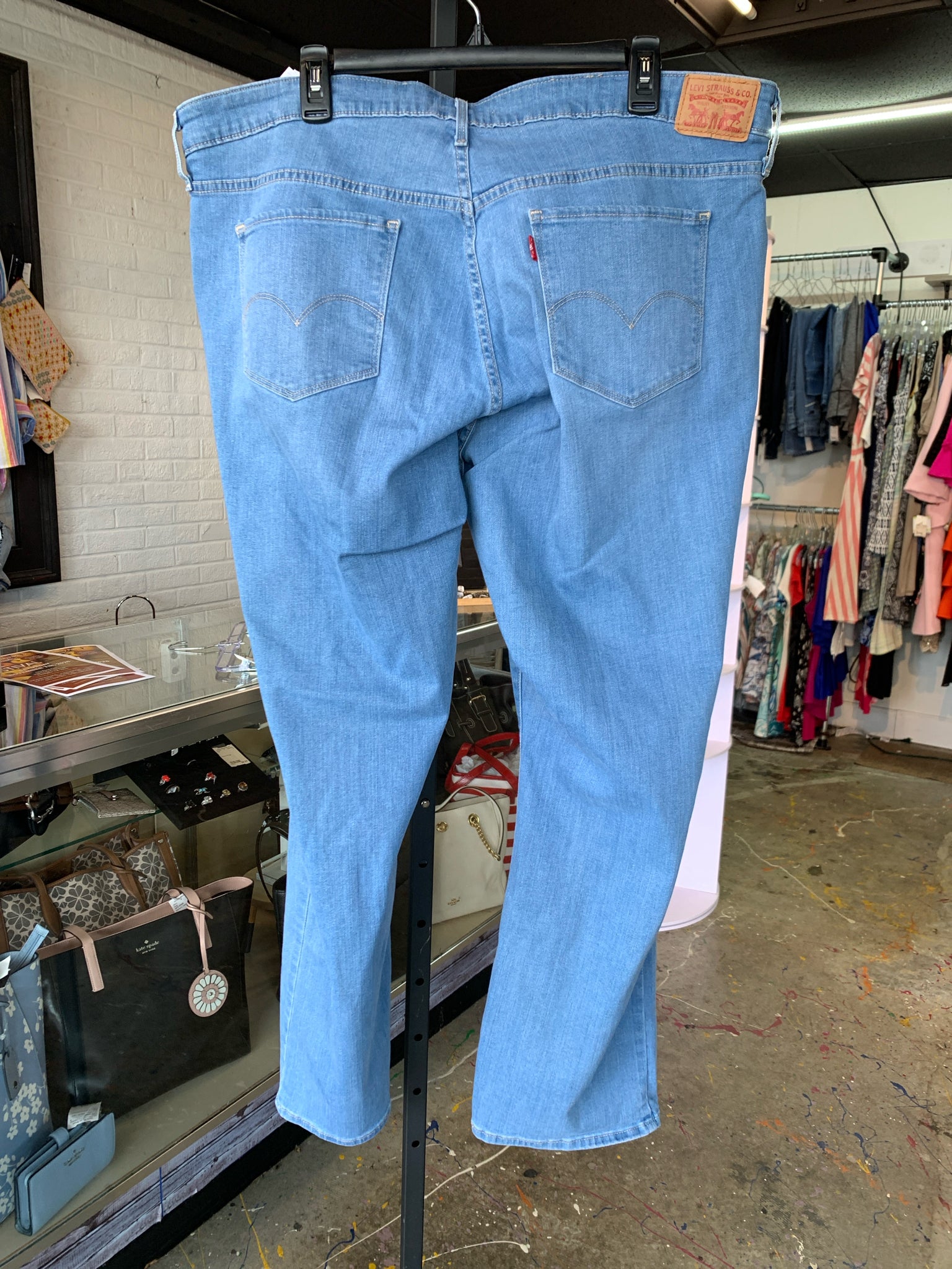 levis Plus Bottoms Size 24W Jeans