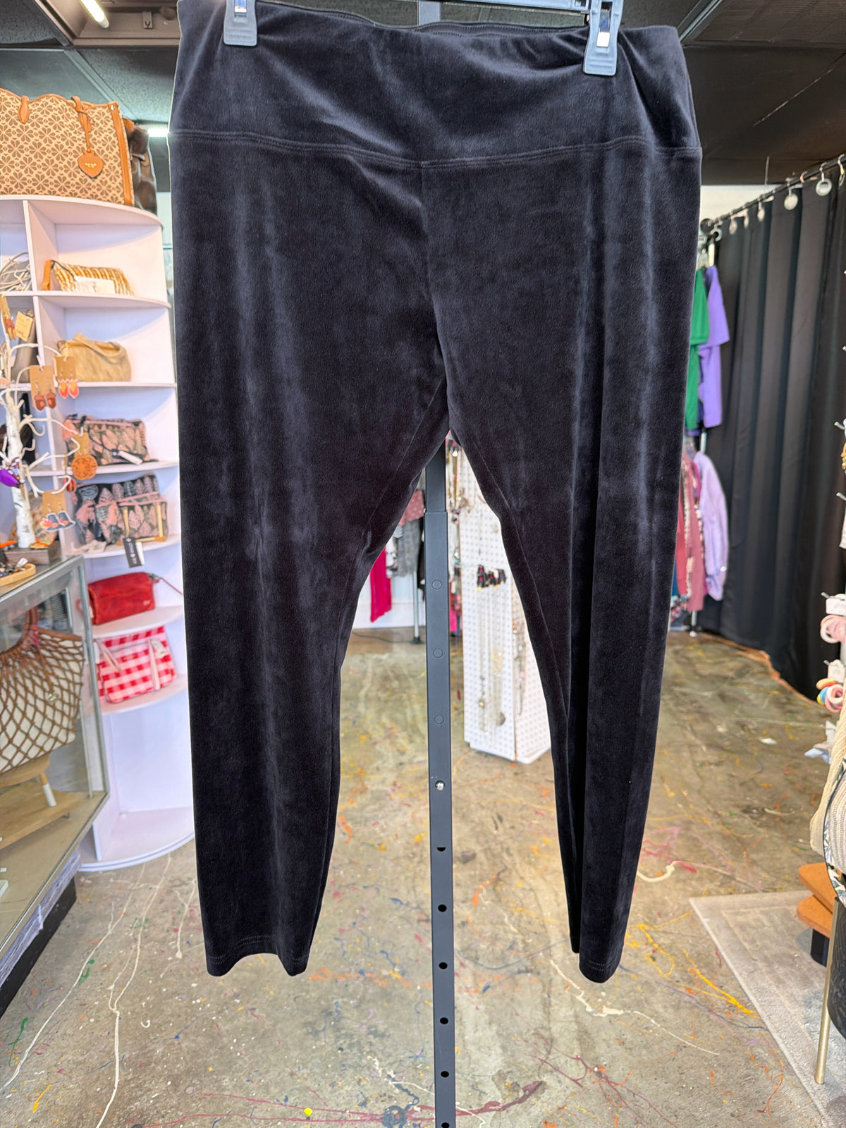 Time & True Plus Bottoms Size 20 Pants