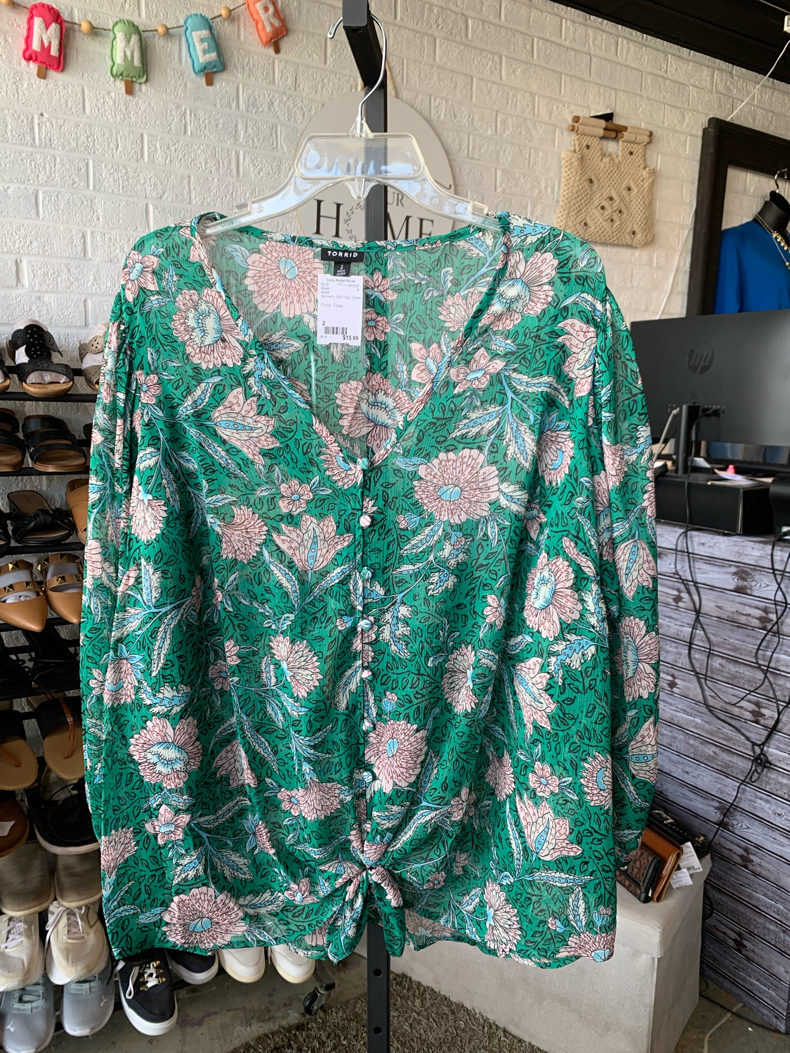 torrid Plus Tops Size 2 Blouse