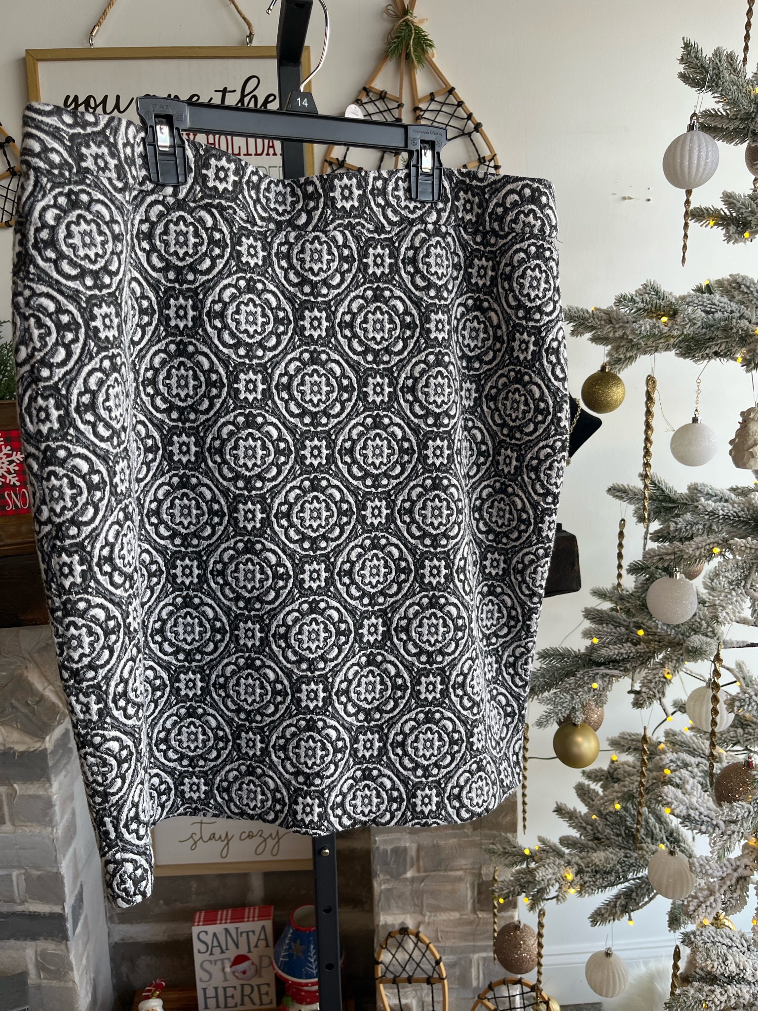 ROZ & ALI Plus Bottoms Size 1X Skirt