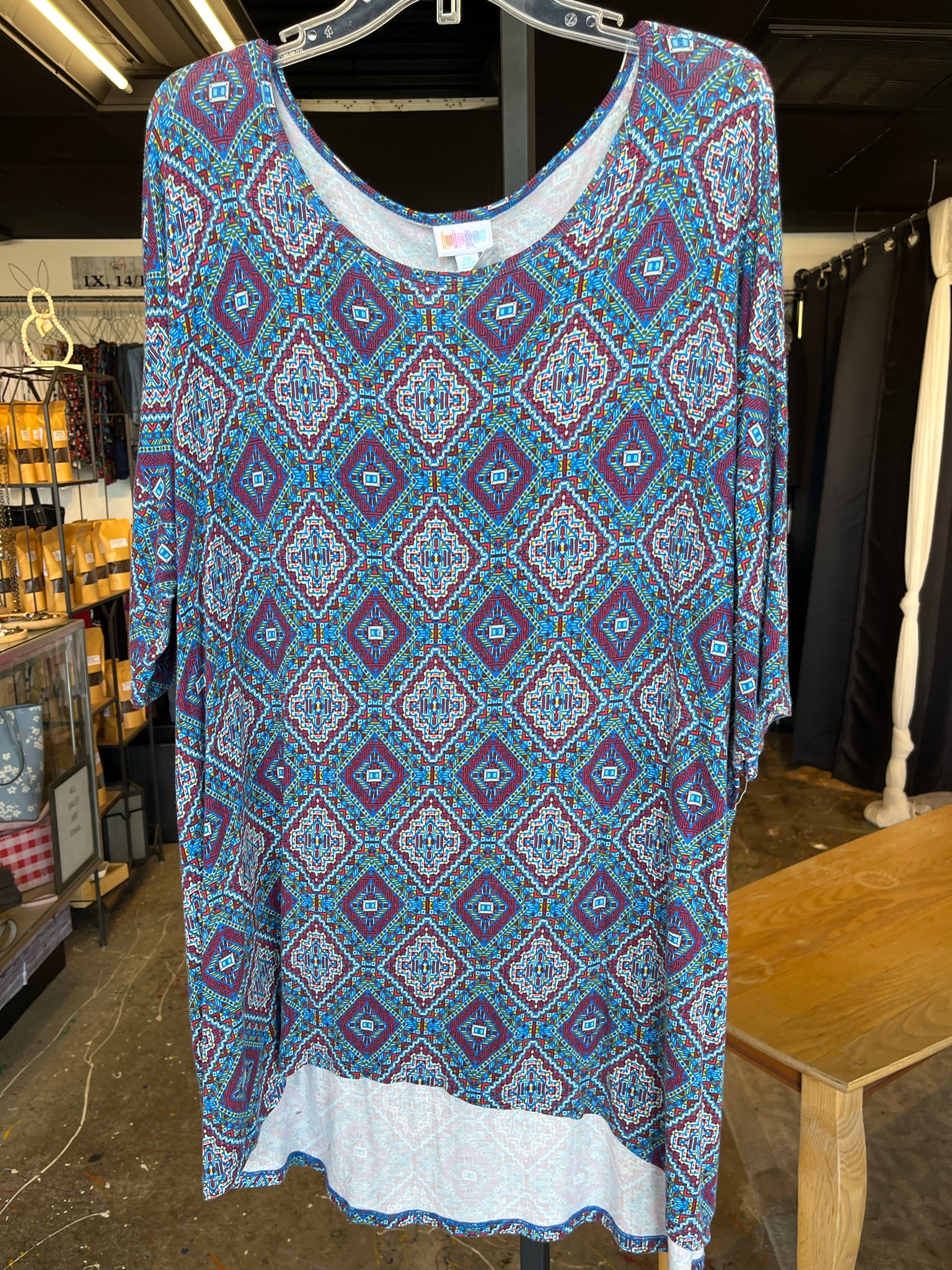 Lularoe Plus Tops Size 2X Shirt