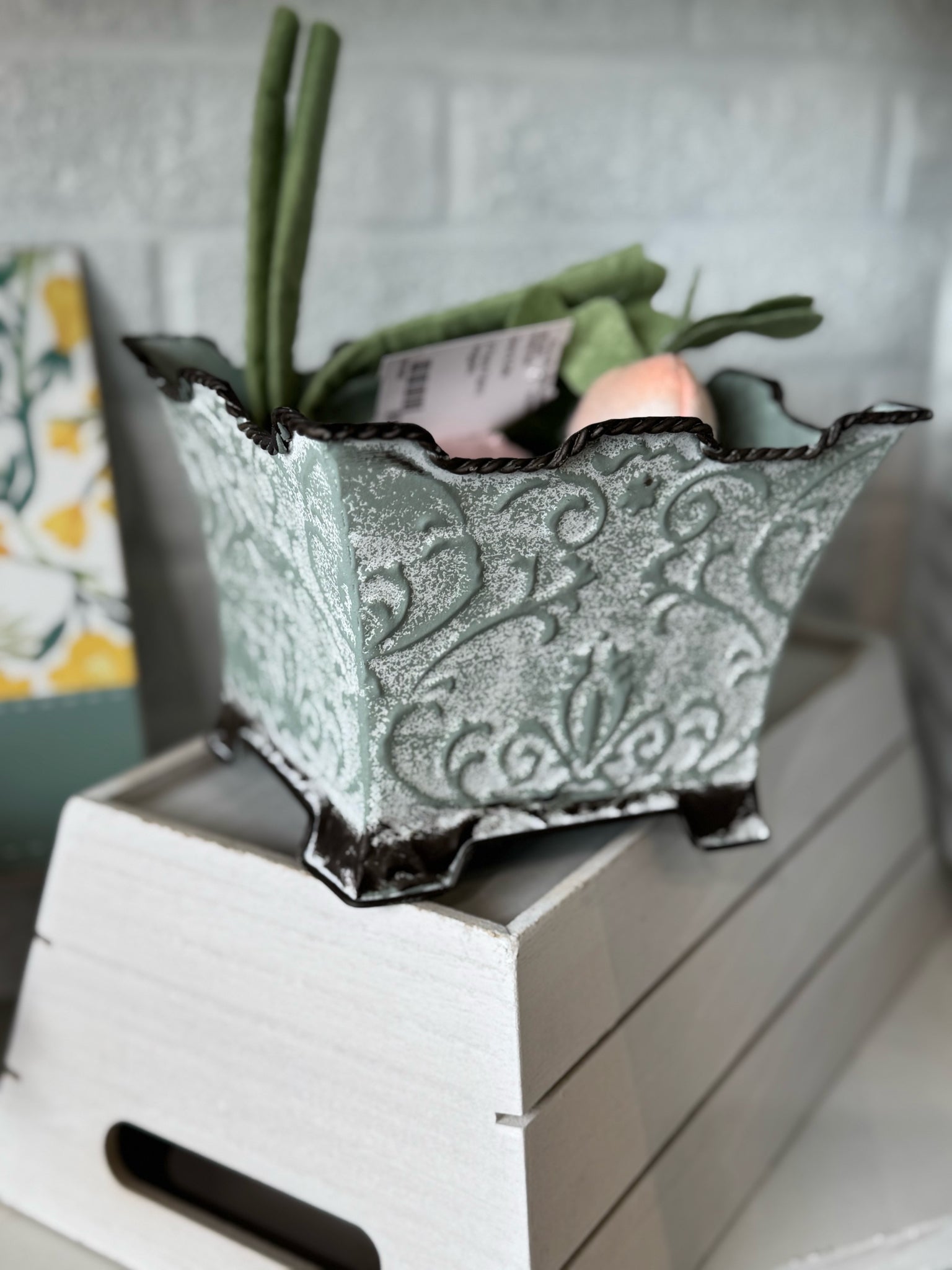 No Brand Planter