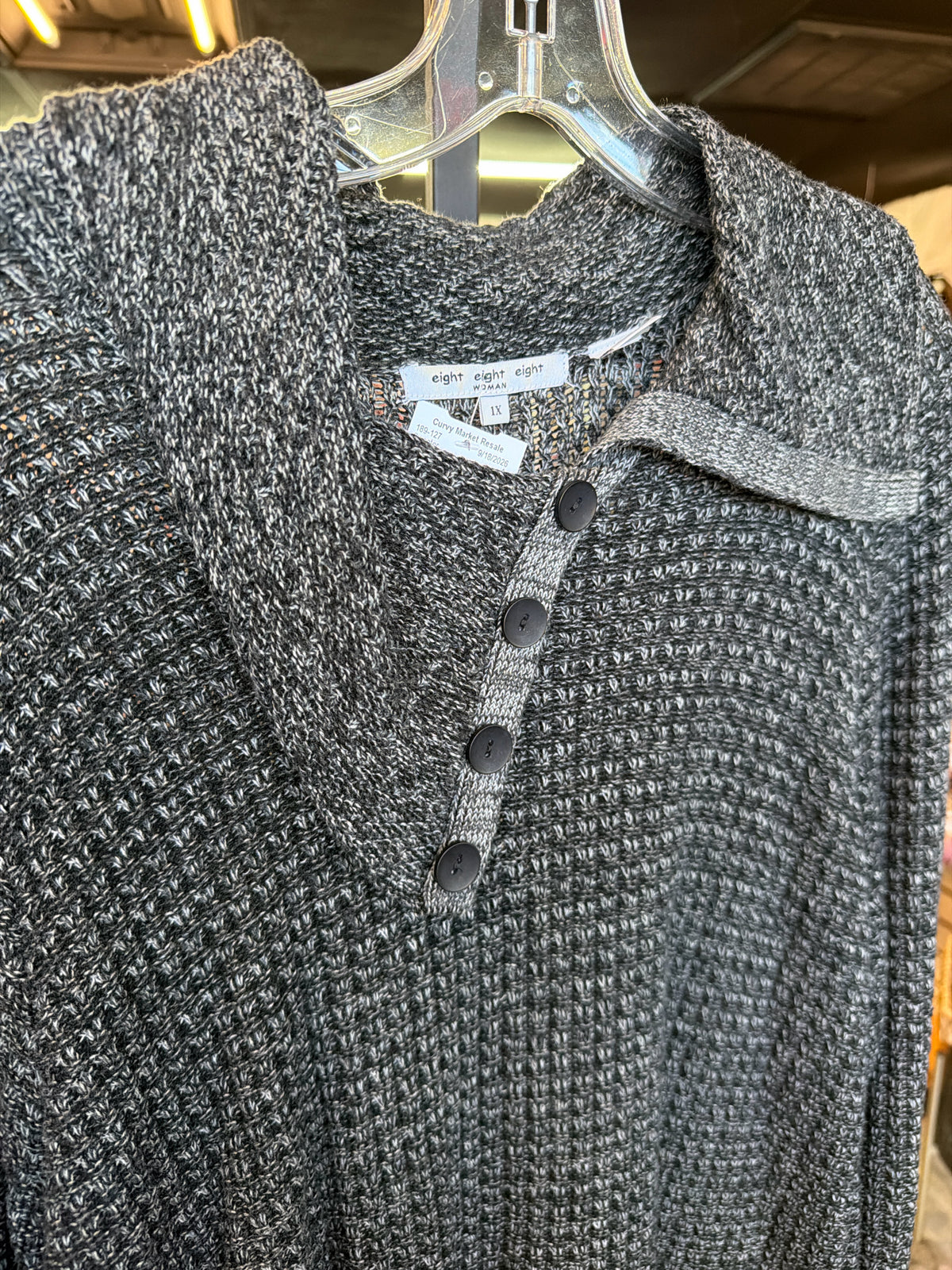 EIGHT EIGHT EIGHT Plus Tops Size 1X Sweater