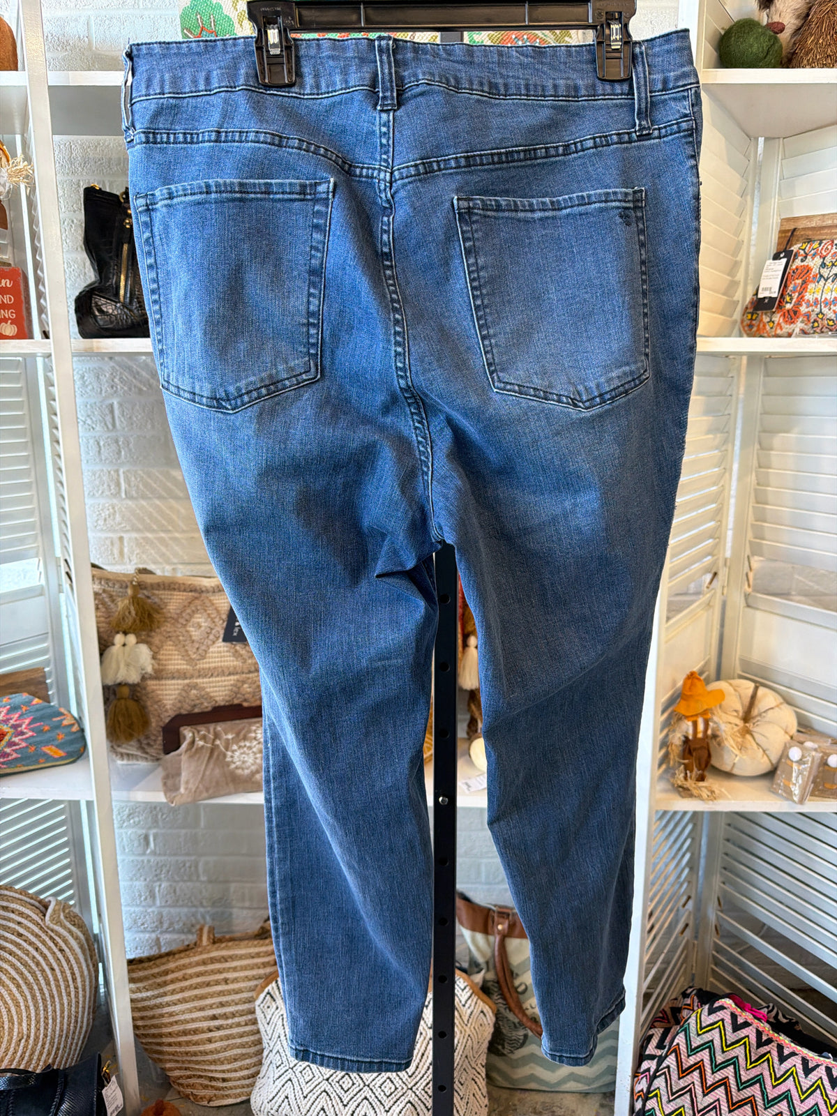 TRUE CRAFT Plus Bottoms Size 18W Jeans