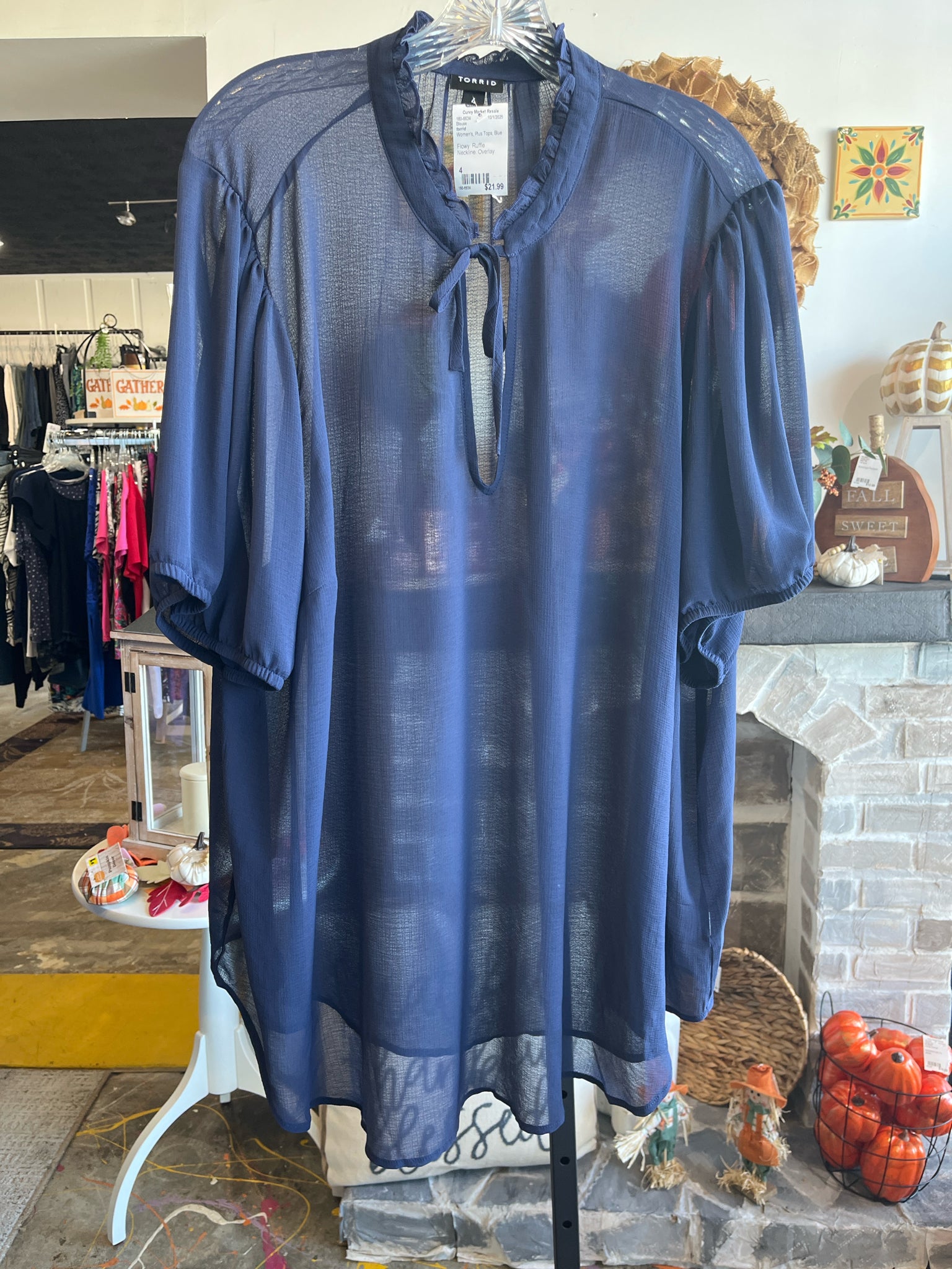 torrid Plus Tops Size 4 Blouse