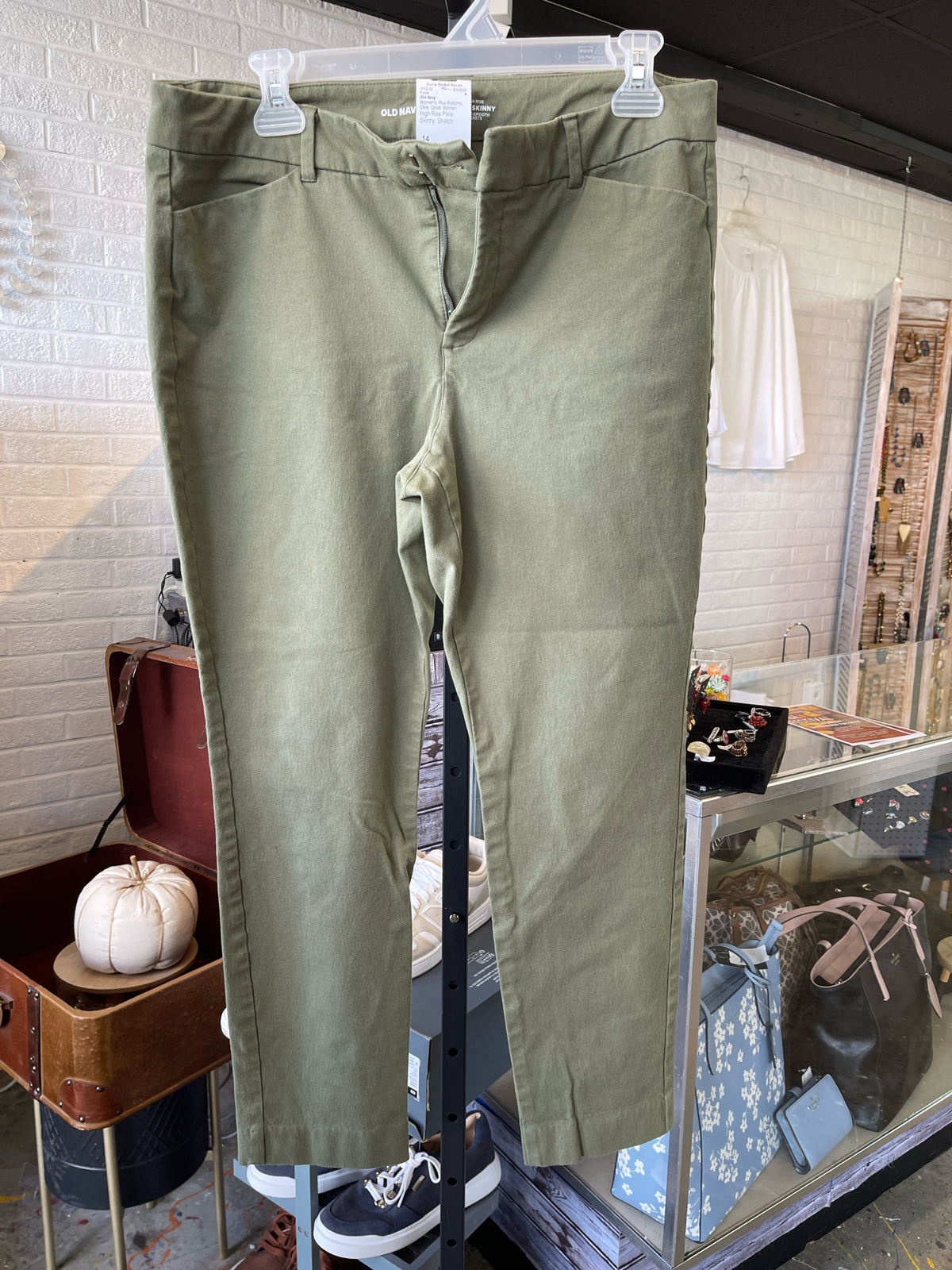 Old Navy Plus Bottoms Size 14 Pants