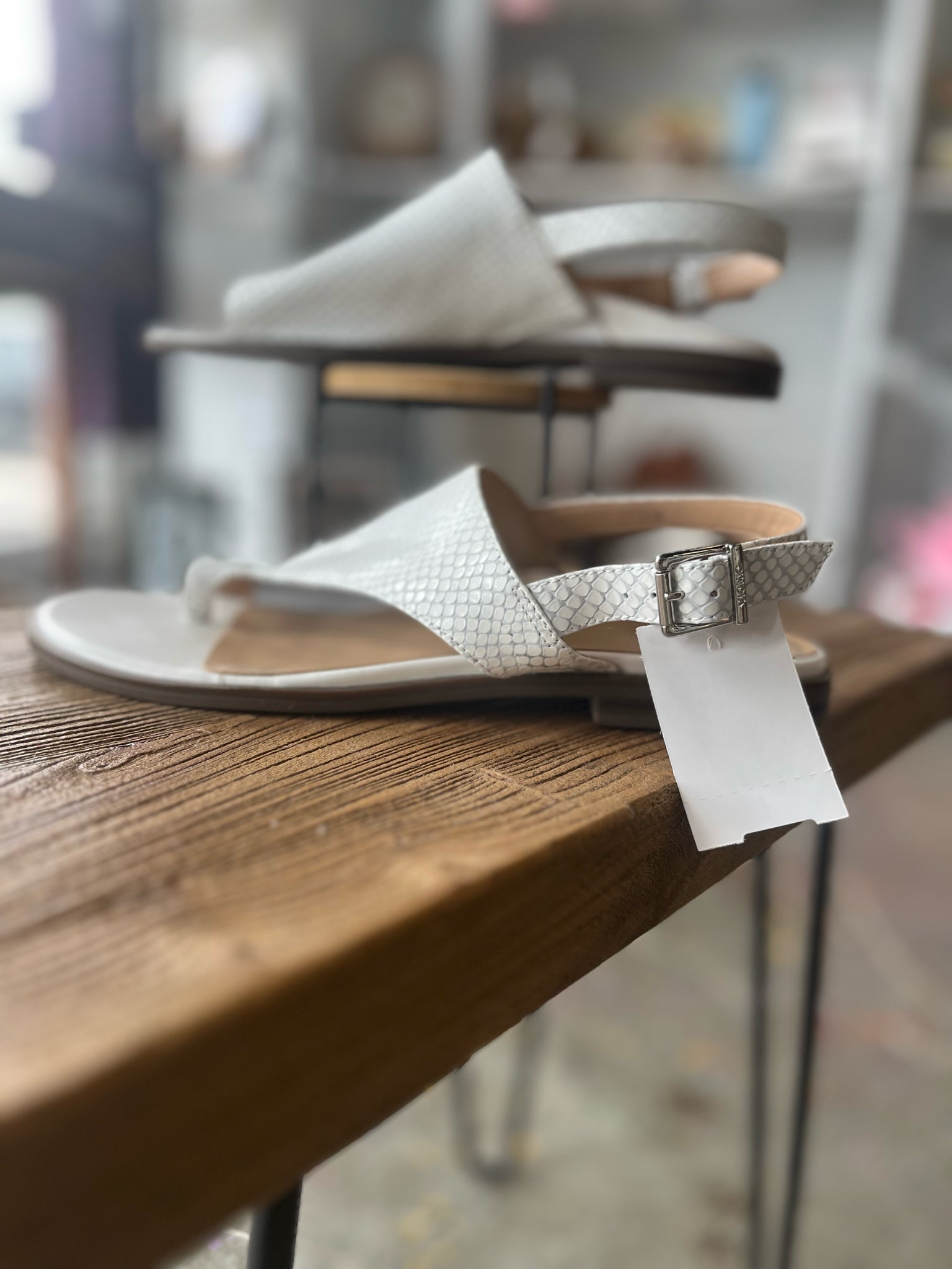 VIONIC Designer 9.5 SHOES