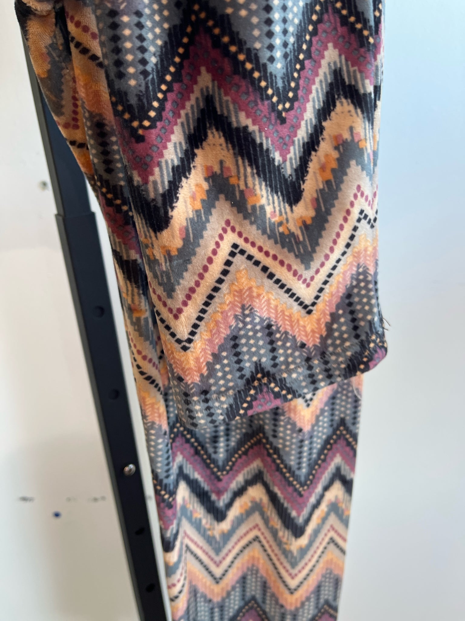 Bella Bowy Womens Bottoms Size L/XL Pants