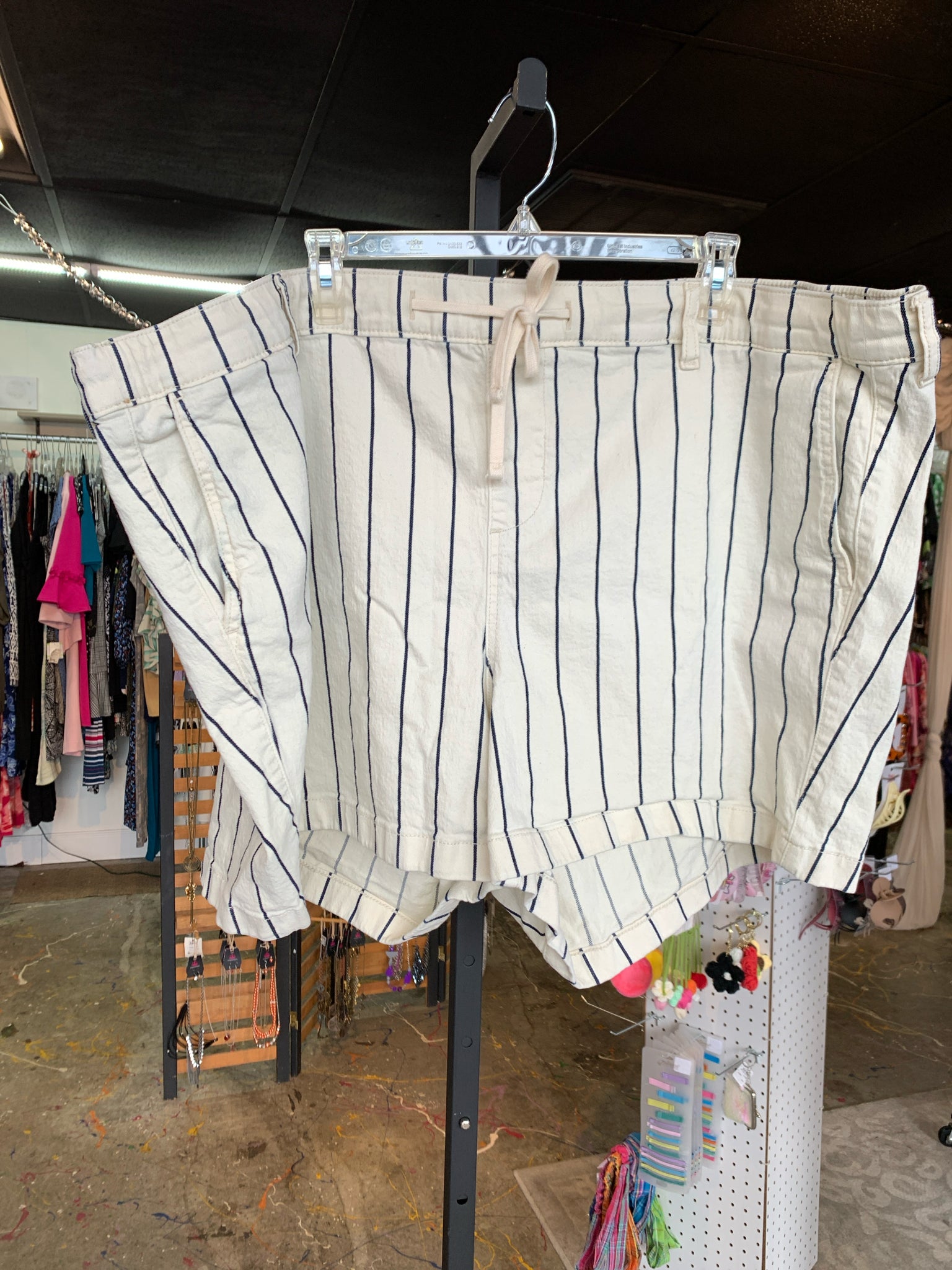 torrid Plus Bottoms Size 4 Shorts