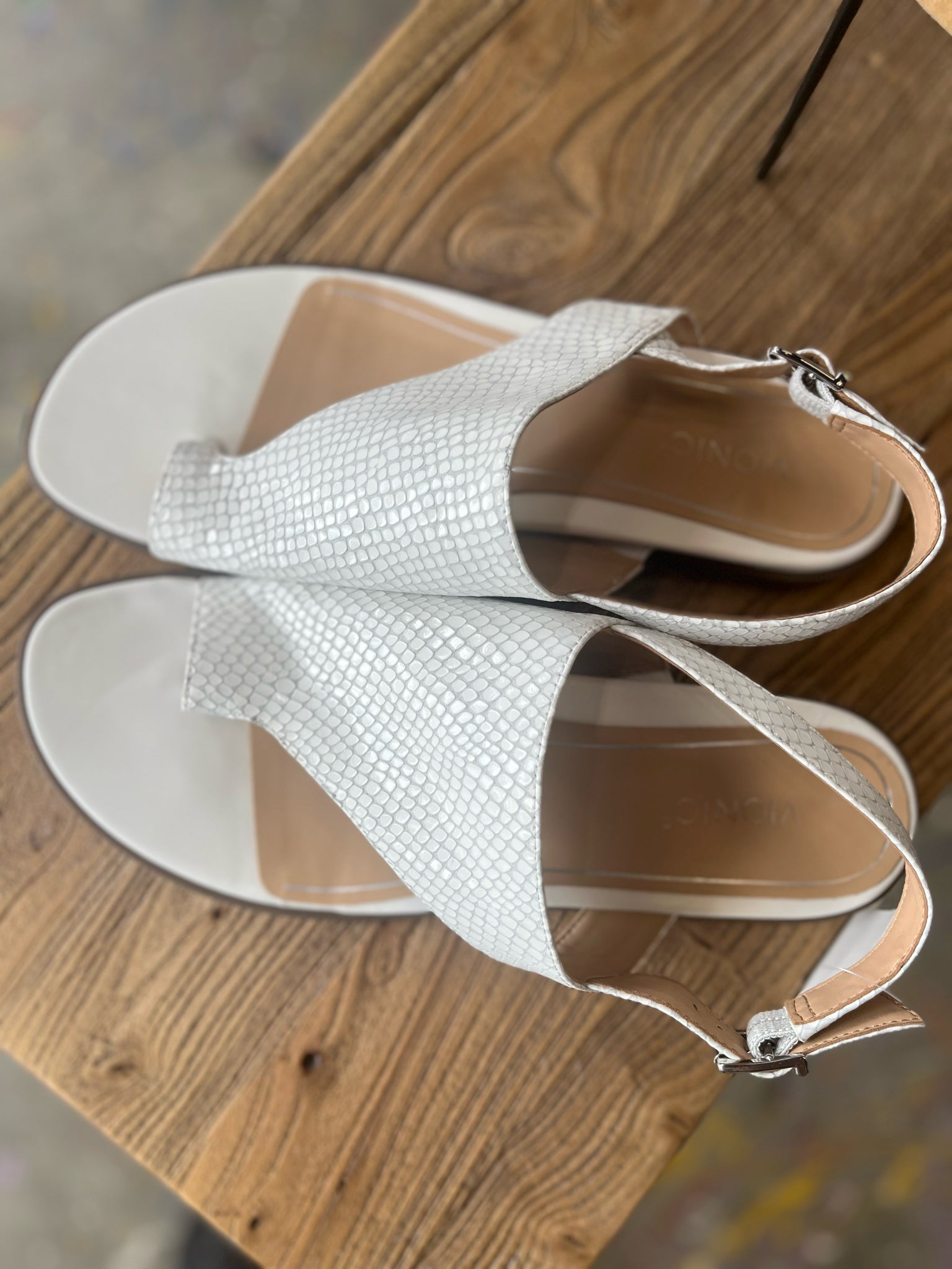 VIONIC Designer 9.5 SHOES