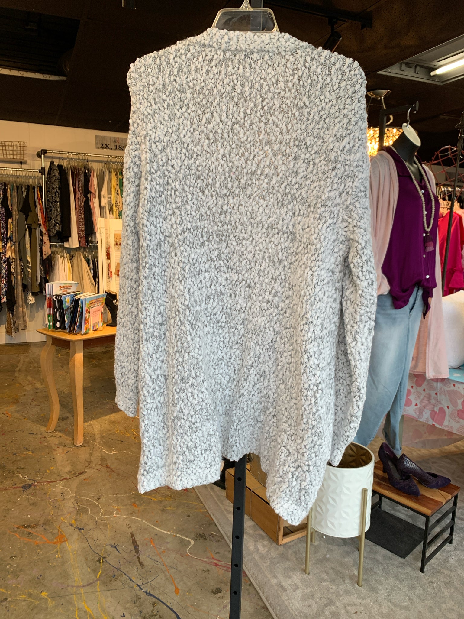 How. Very. Loved Womens Outerwear Size L Cardigan