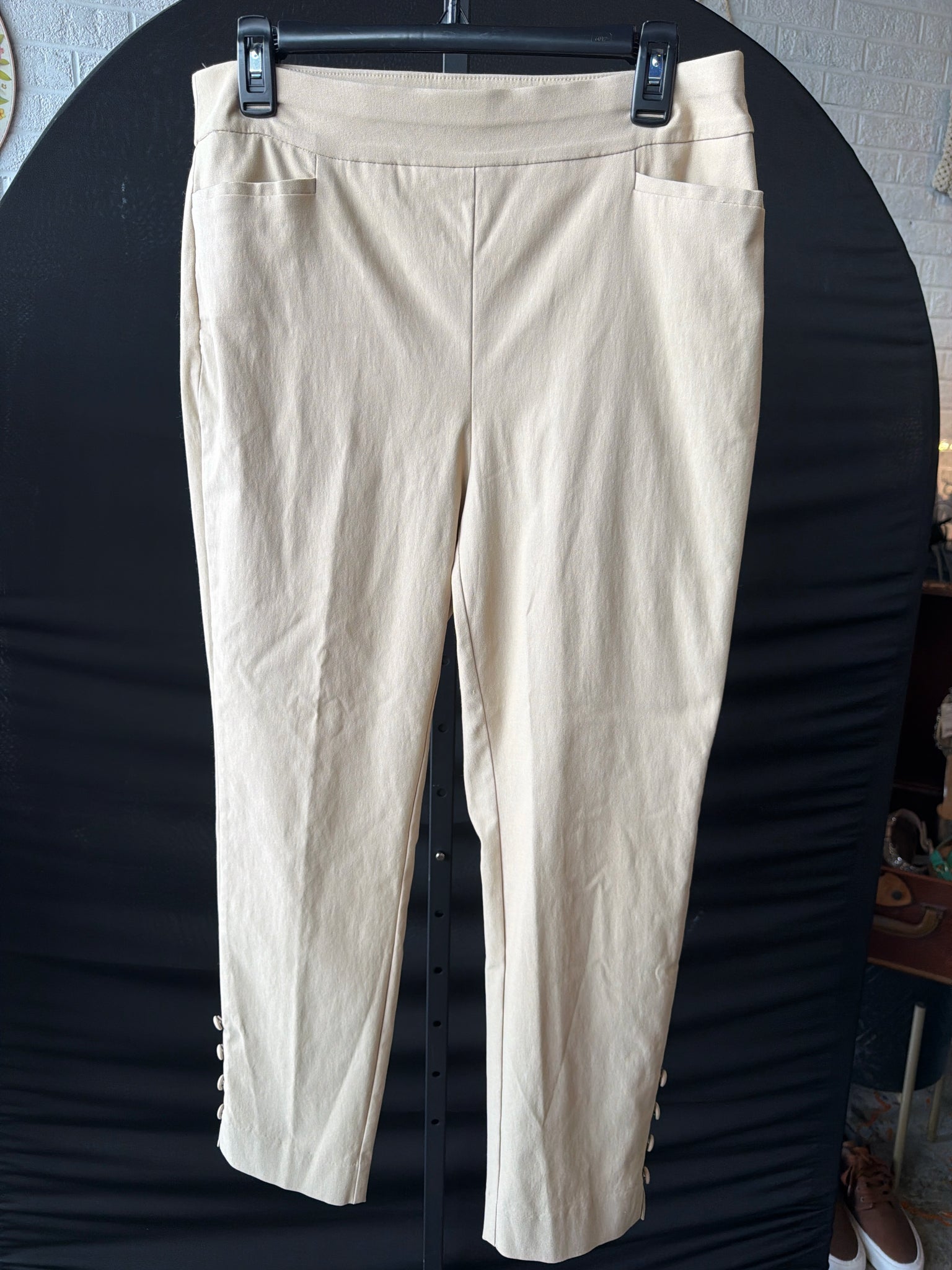 Chicos Womens Bottoms Size 1.5R Pants