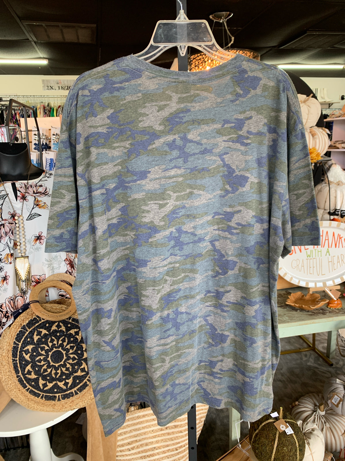 L.A.T Plus Tops Size 2X Shirt