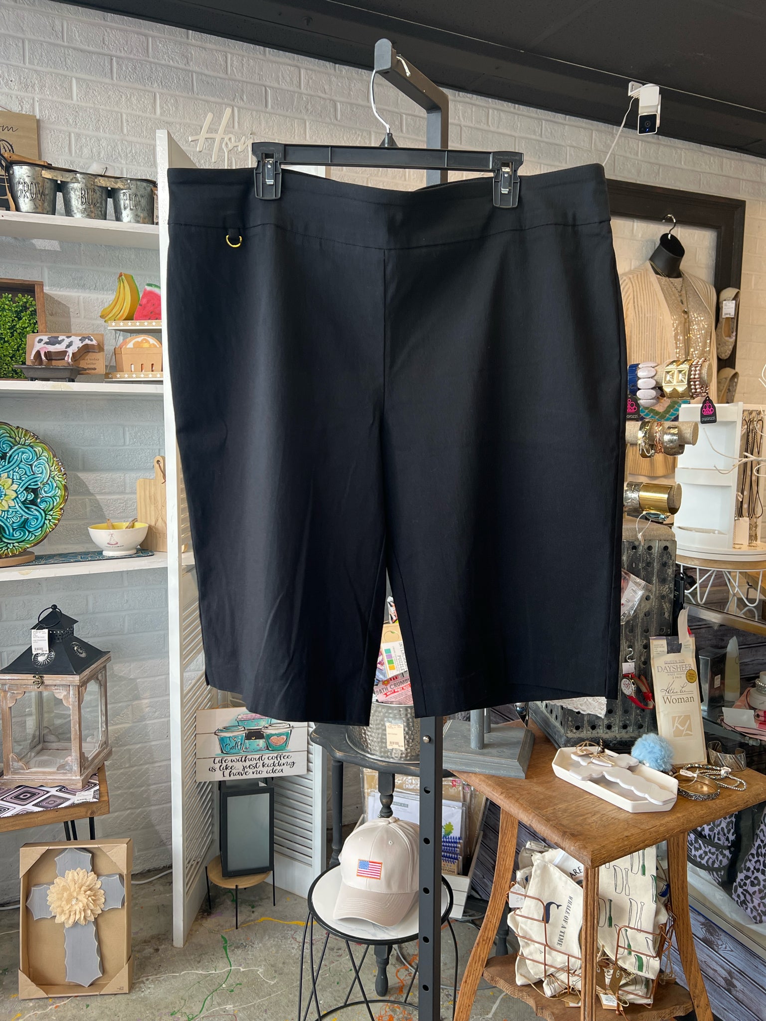 Avenue Plus Bottoms Size 20 Shorts
