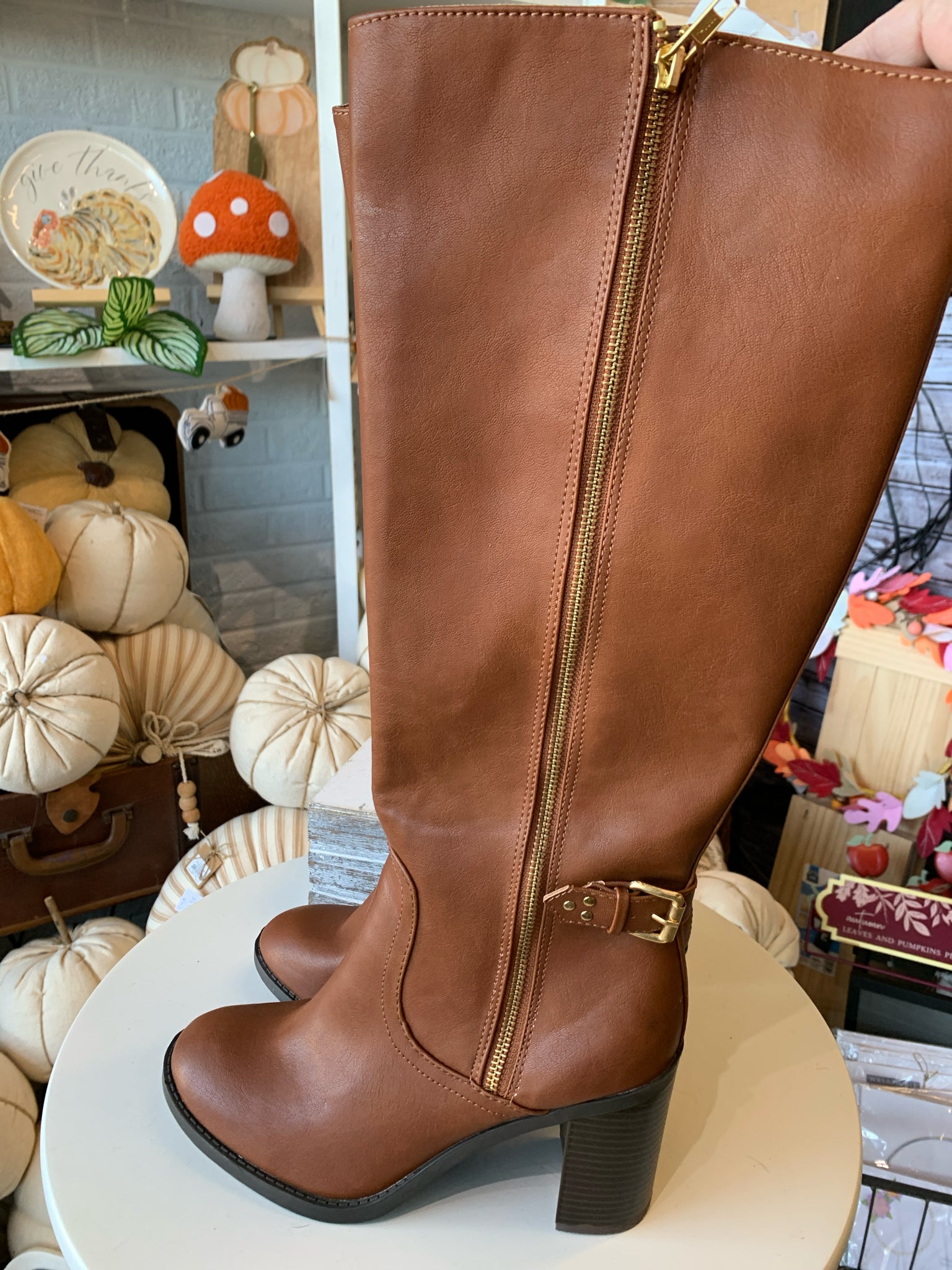 LAUREN CONRAD Shoes/Footwear 10m Shoes