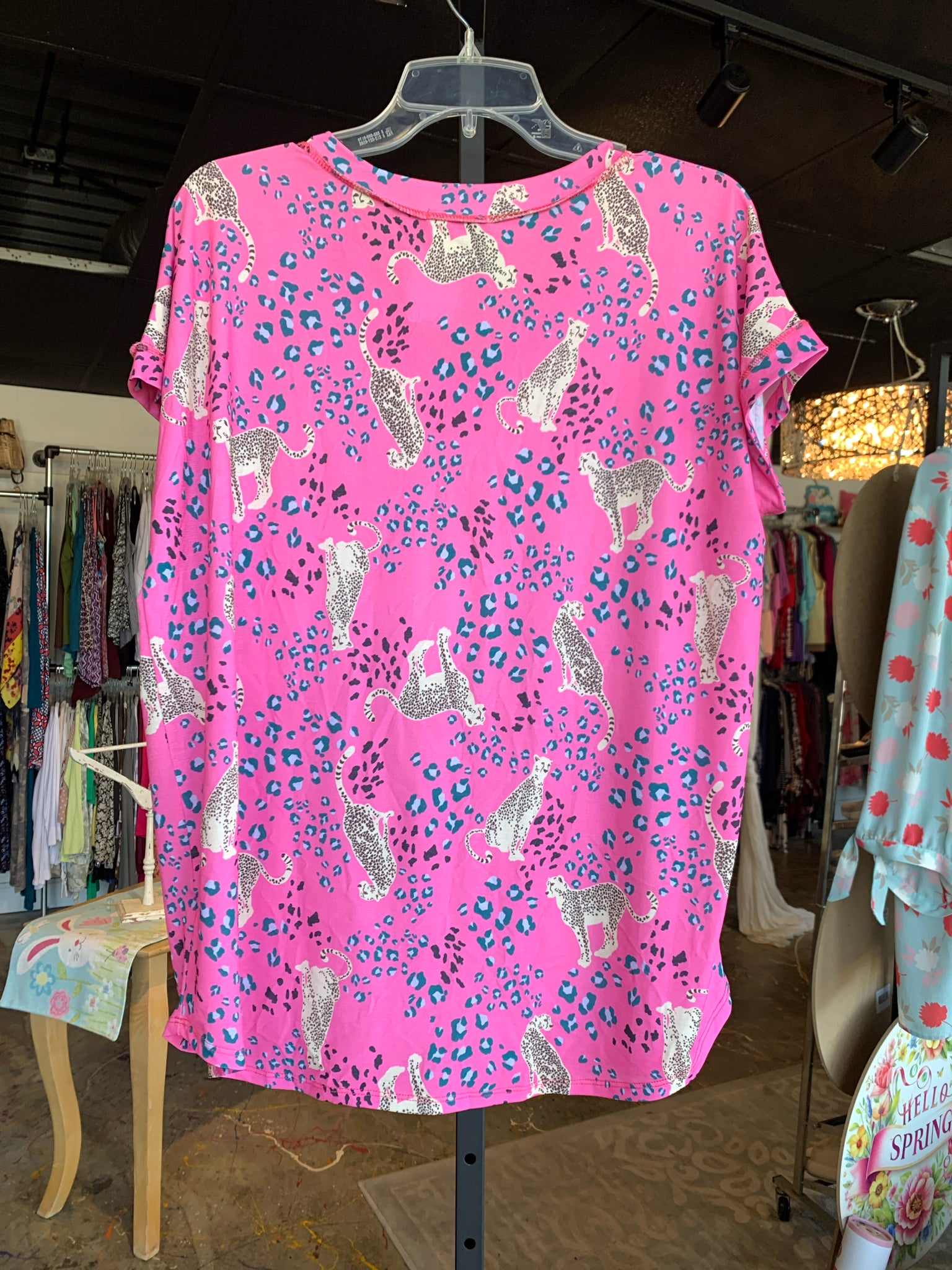 HEIMISH Womens Tops Size L Shirt