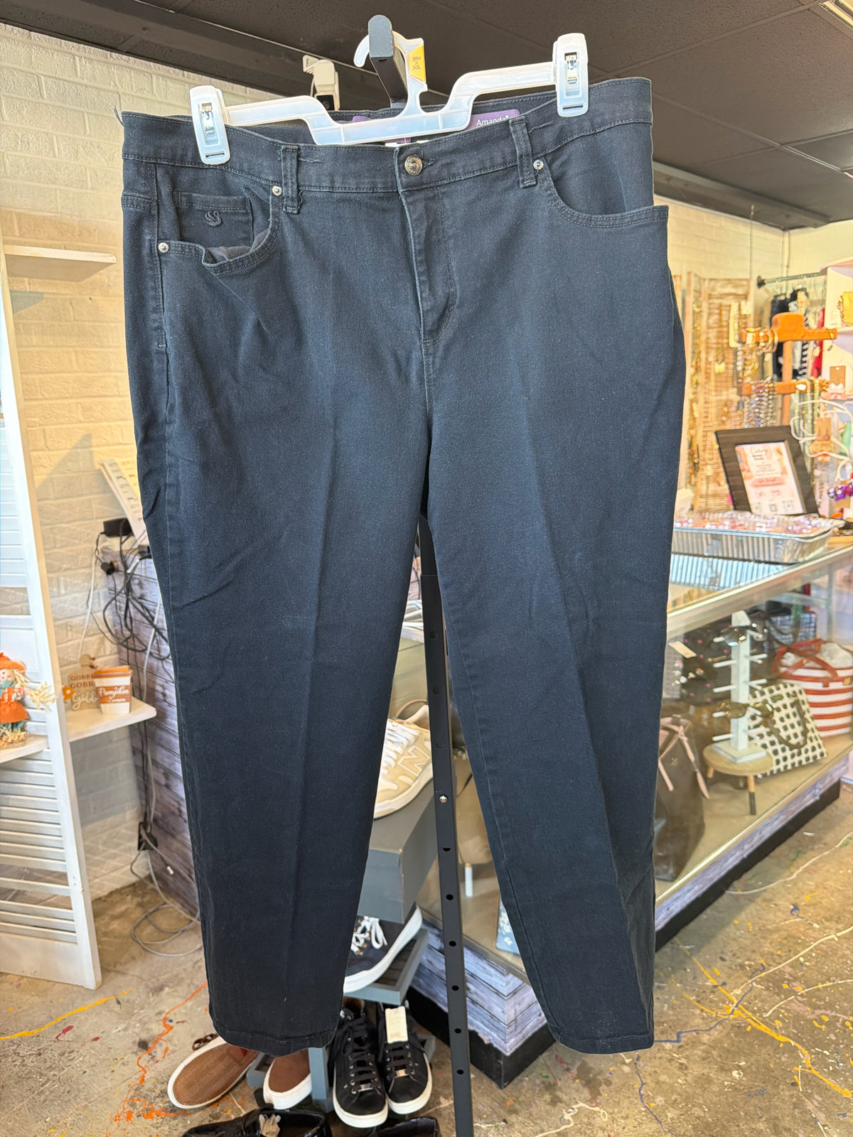 GLORIA VANDERBILT Plus Bottoms Size 18W Jeans