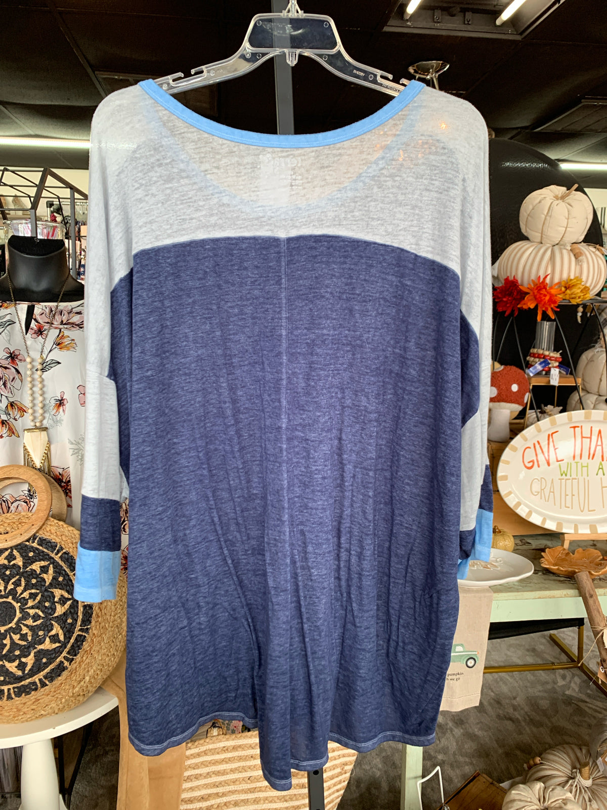 Terra & Sky Plus Tops Size 32/34 Shirt