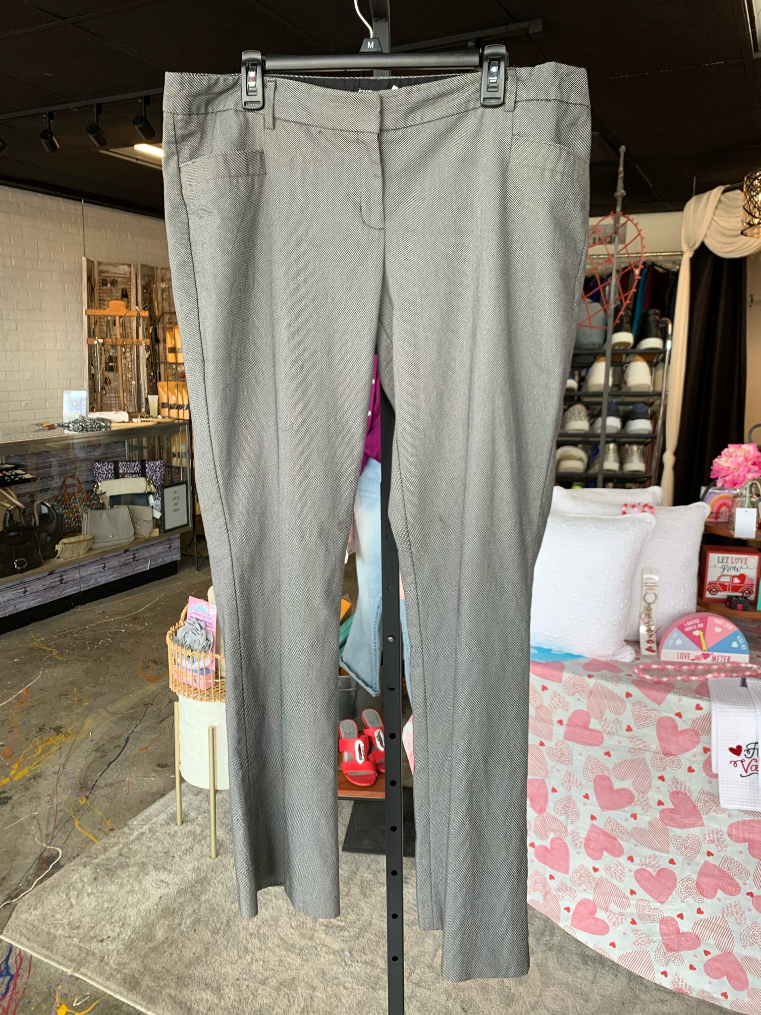 EXPRESS Plus Bottoms Size 16 Pants