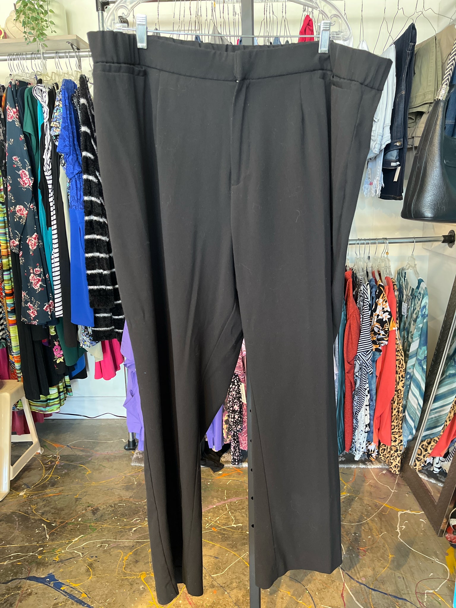 Catherines Plus Bottoms Size 26W Pants