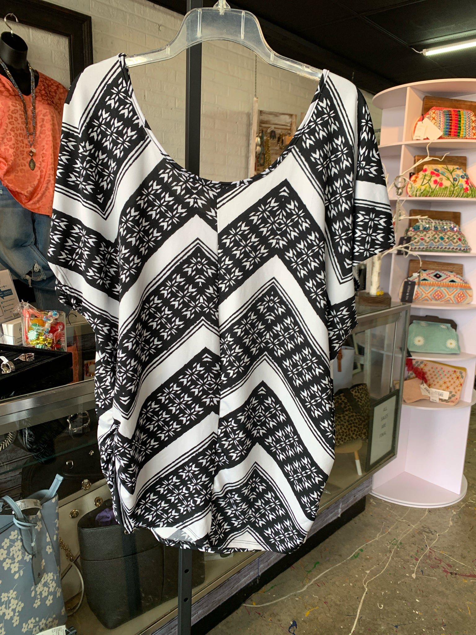 Lavish Plus Tops Size 1X Blouse