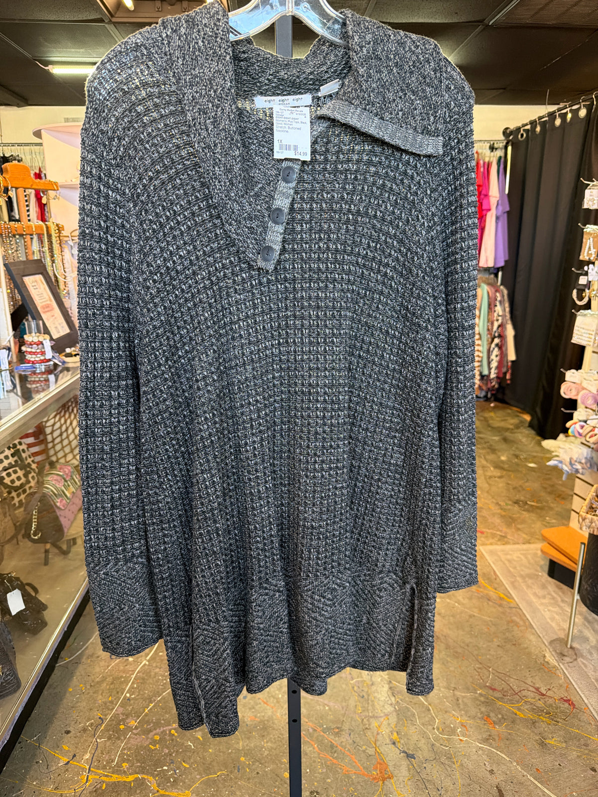 EIGHT EIGHT EIGHT Plus Tops Size 1X Sweater