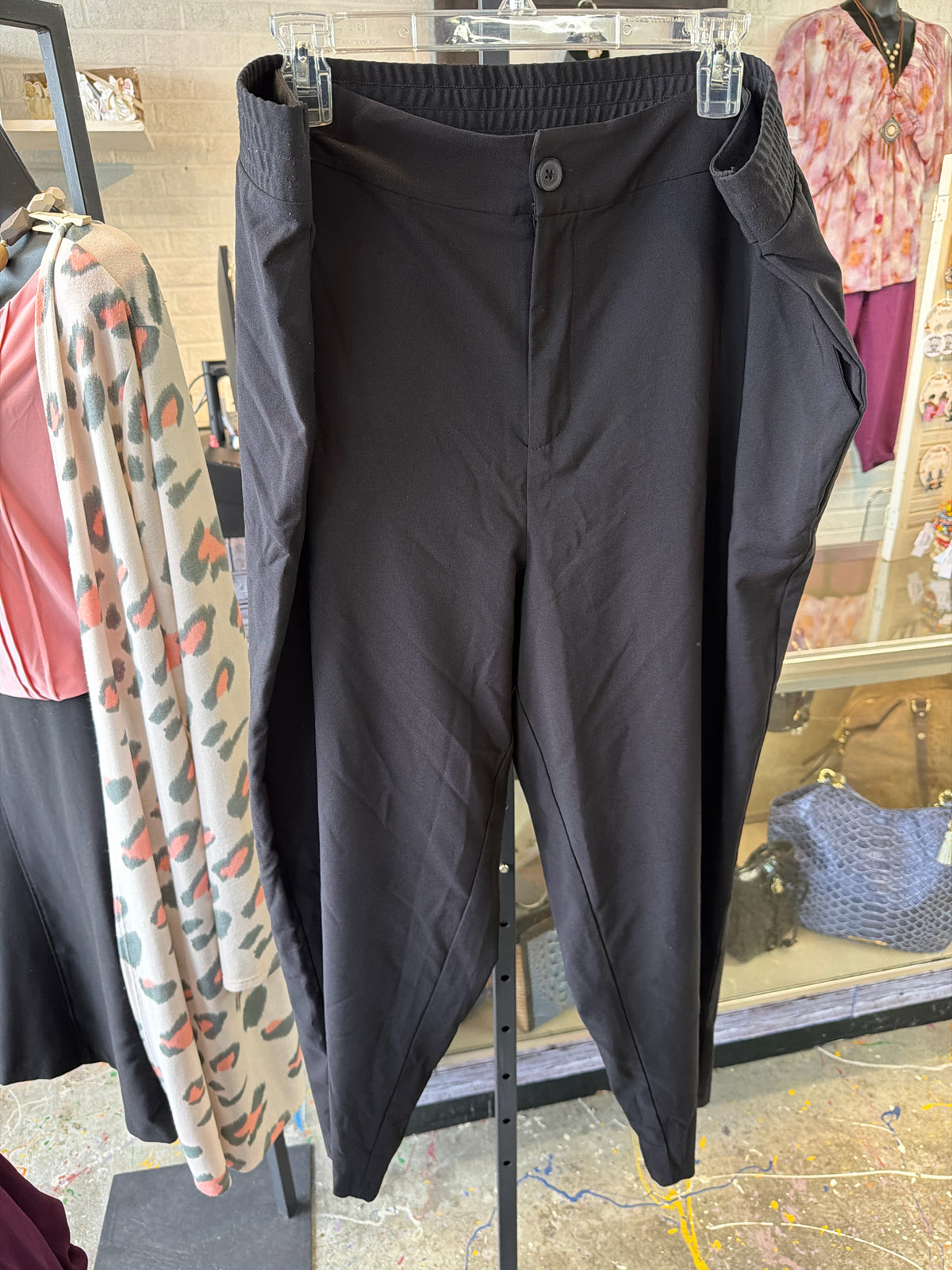 torrid Plus Bottoms Size 20 Pants