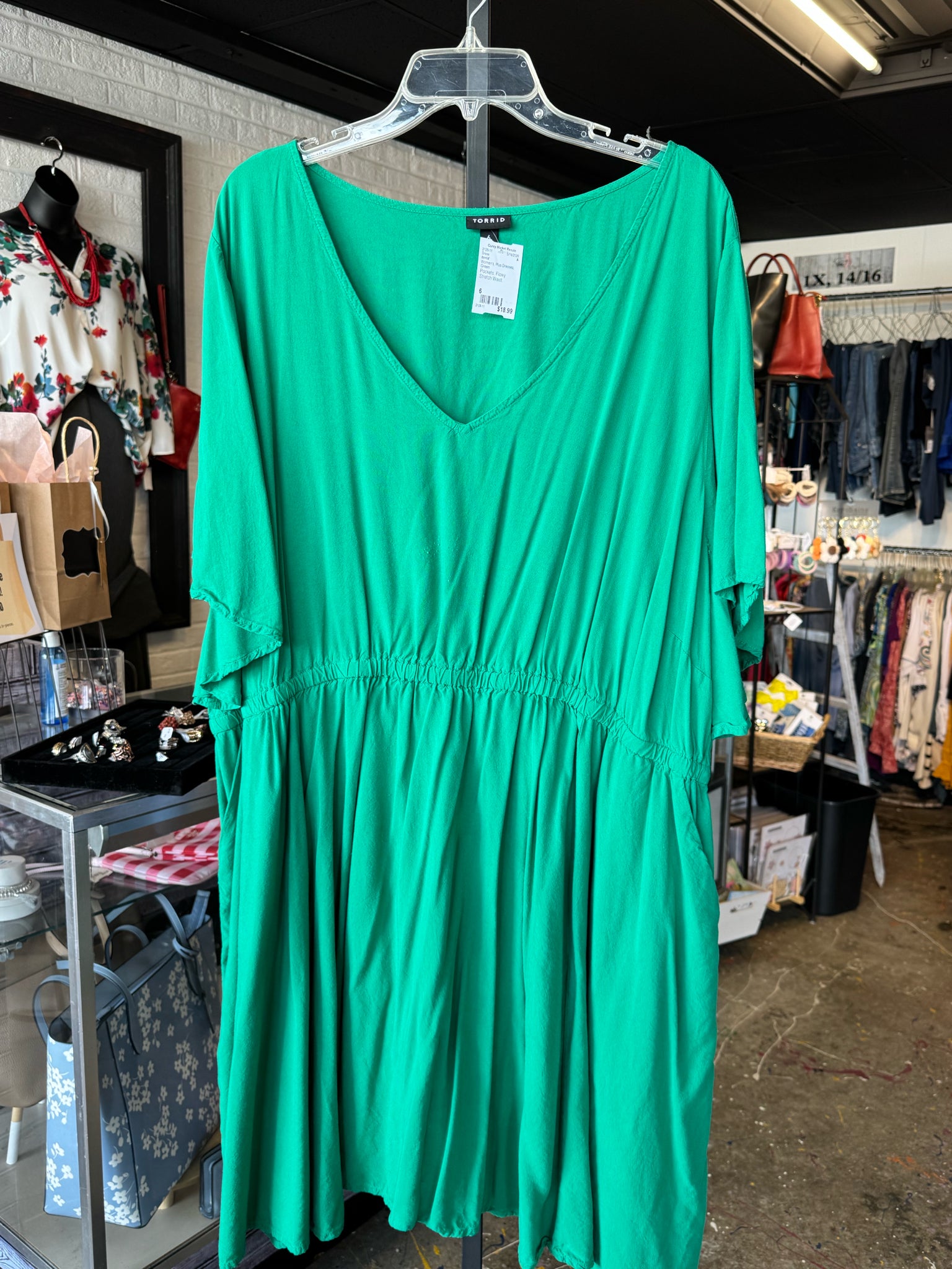 torrid Plus Dresses Size 6 Dress