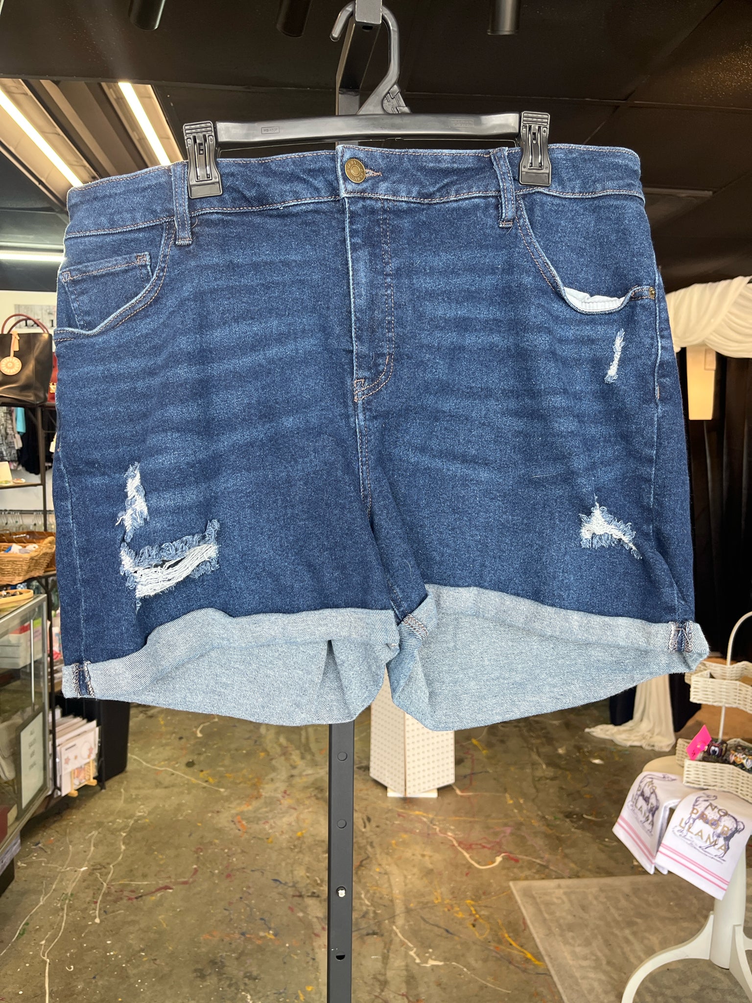 Ava & Viv Plus Bottoms Size 18W Shorts