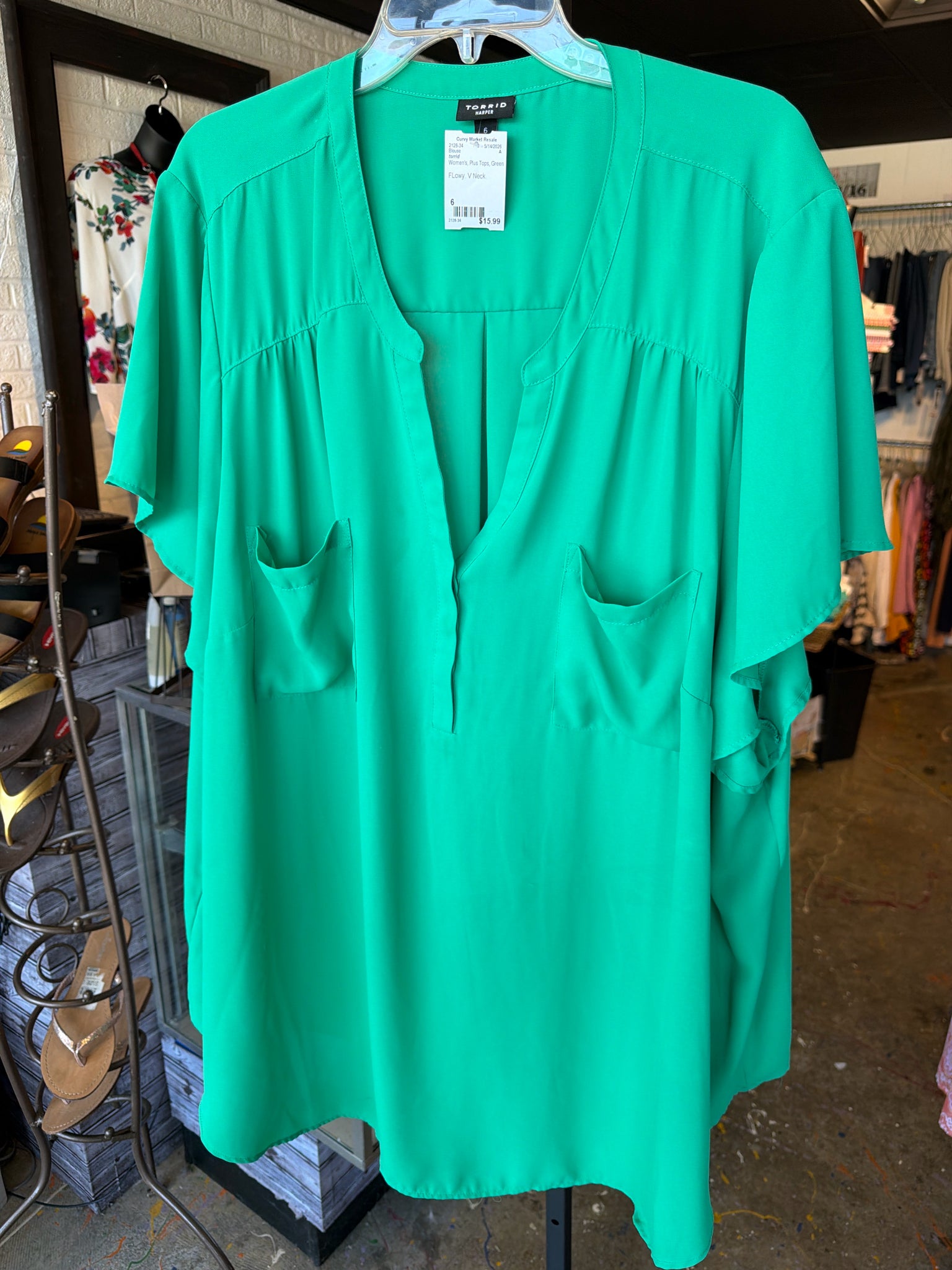 torrid Plus Tops Size 6 Blouse