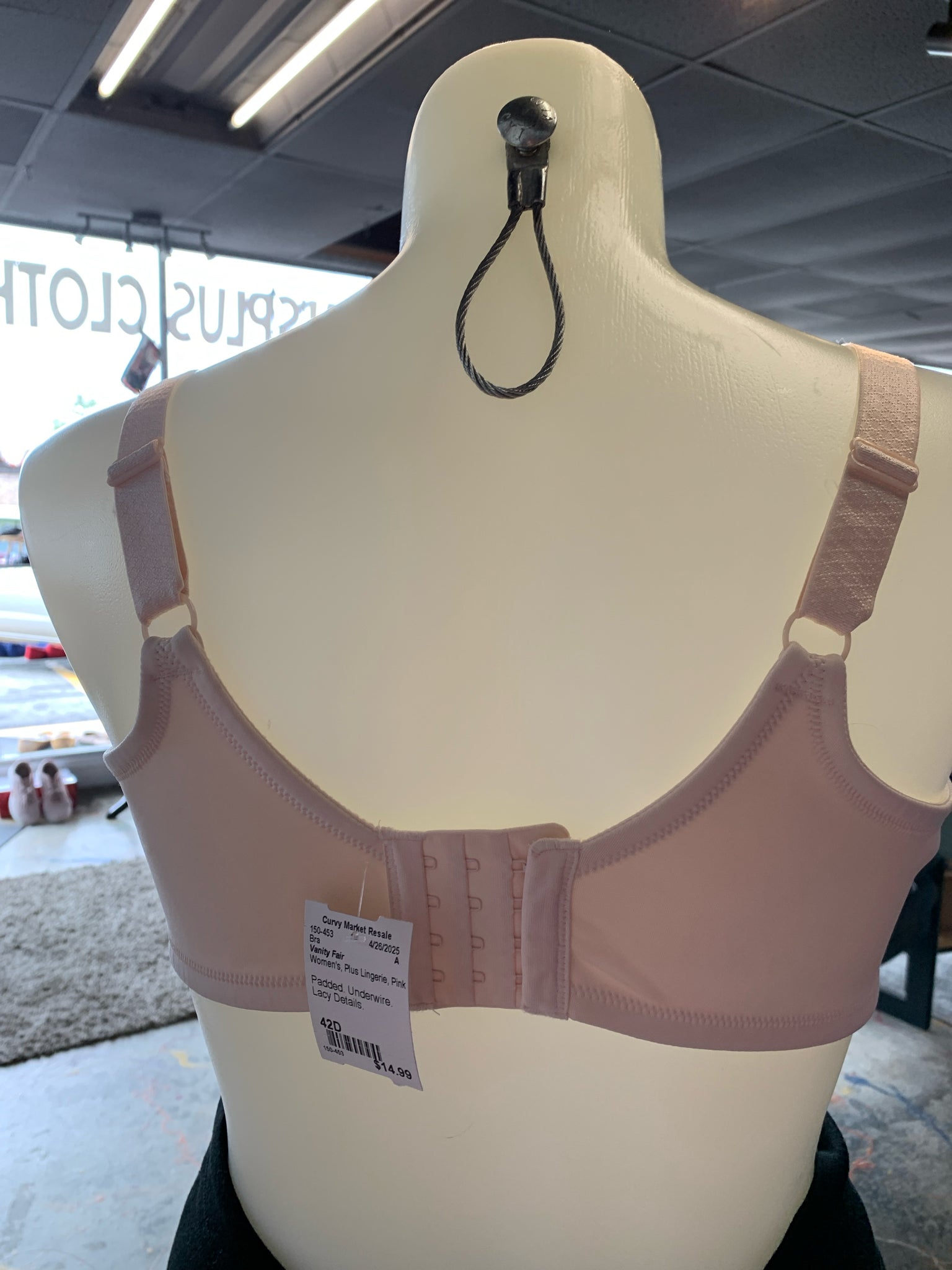 Vanity Fair Plus Lingerie Size 42D Bra