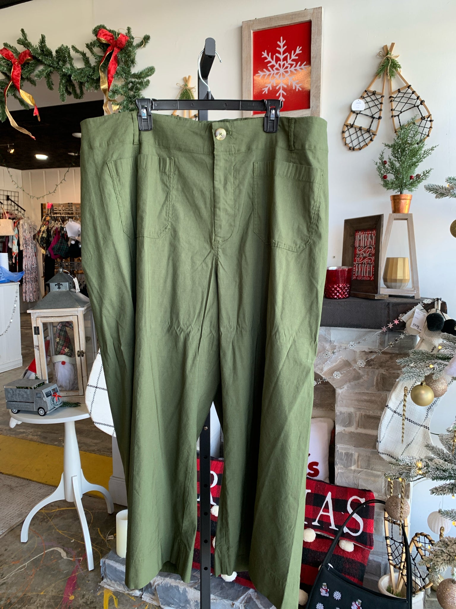 Maeve by Anthropologie Plus Bottoms Size 22W Pants