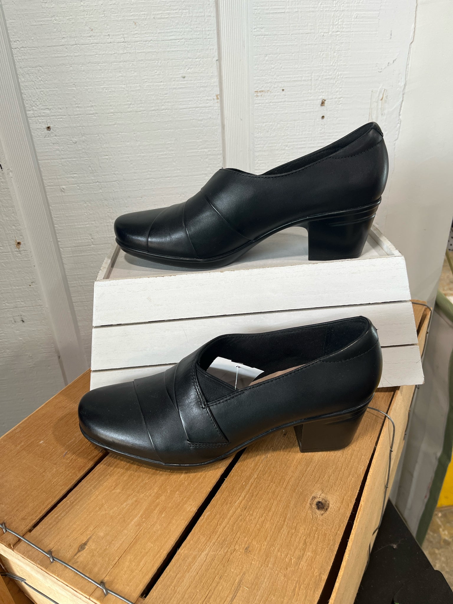 Collection by Clarks Shoes/Footwear 8.5 SHOES