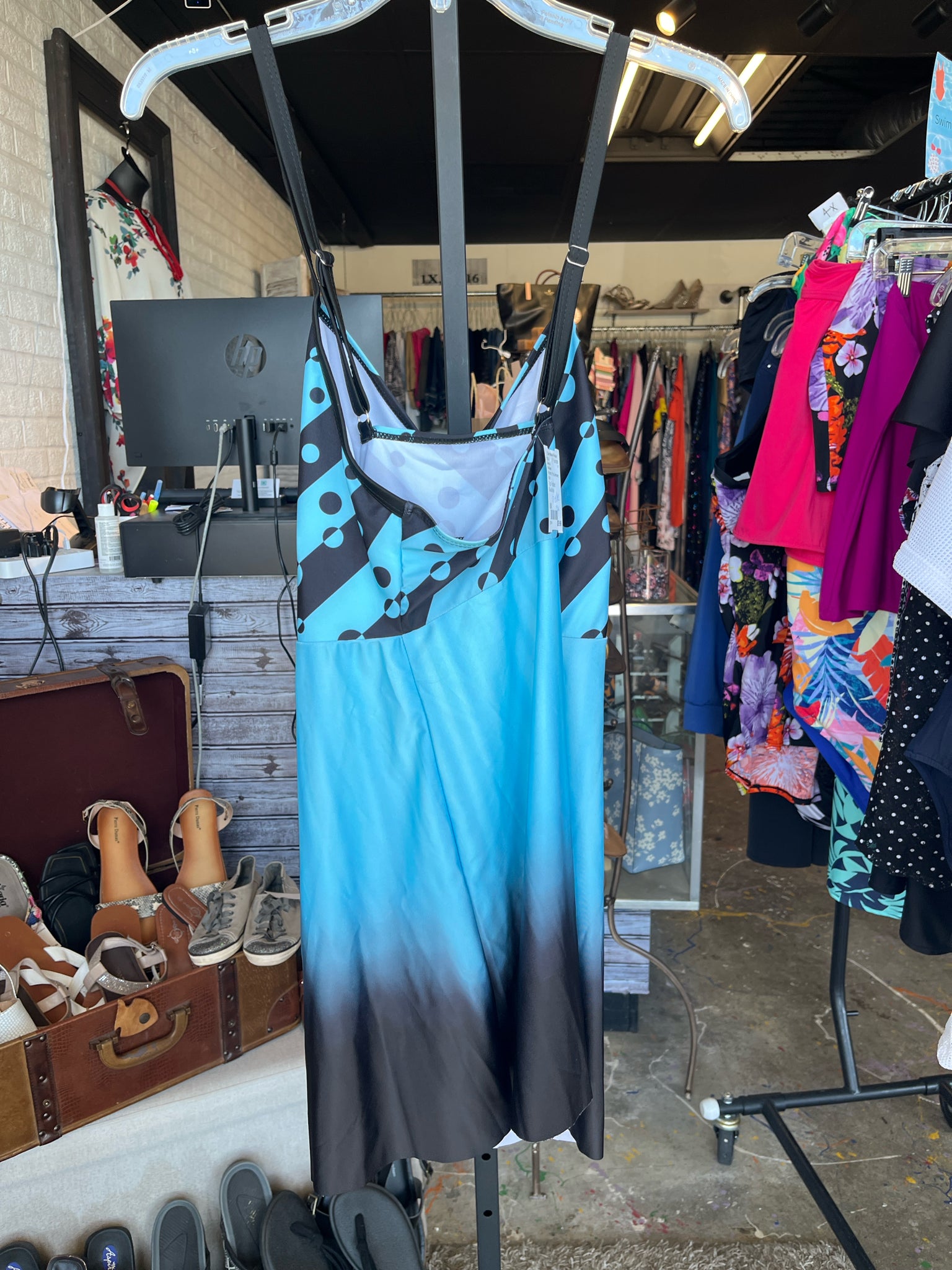 No Brand Plus Swimwear Size 6X Swim top fits like a 2x!