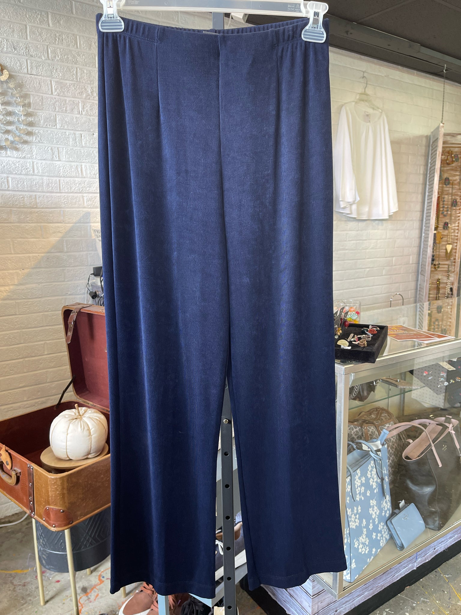 Travelers by Chicos Womens Bottoms Size 1 Pants
