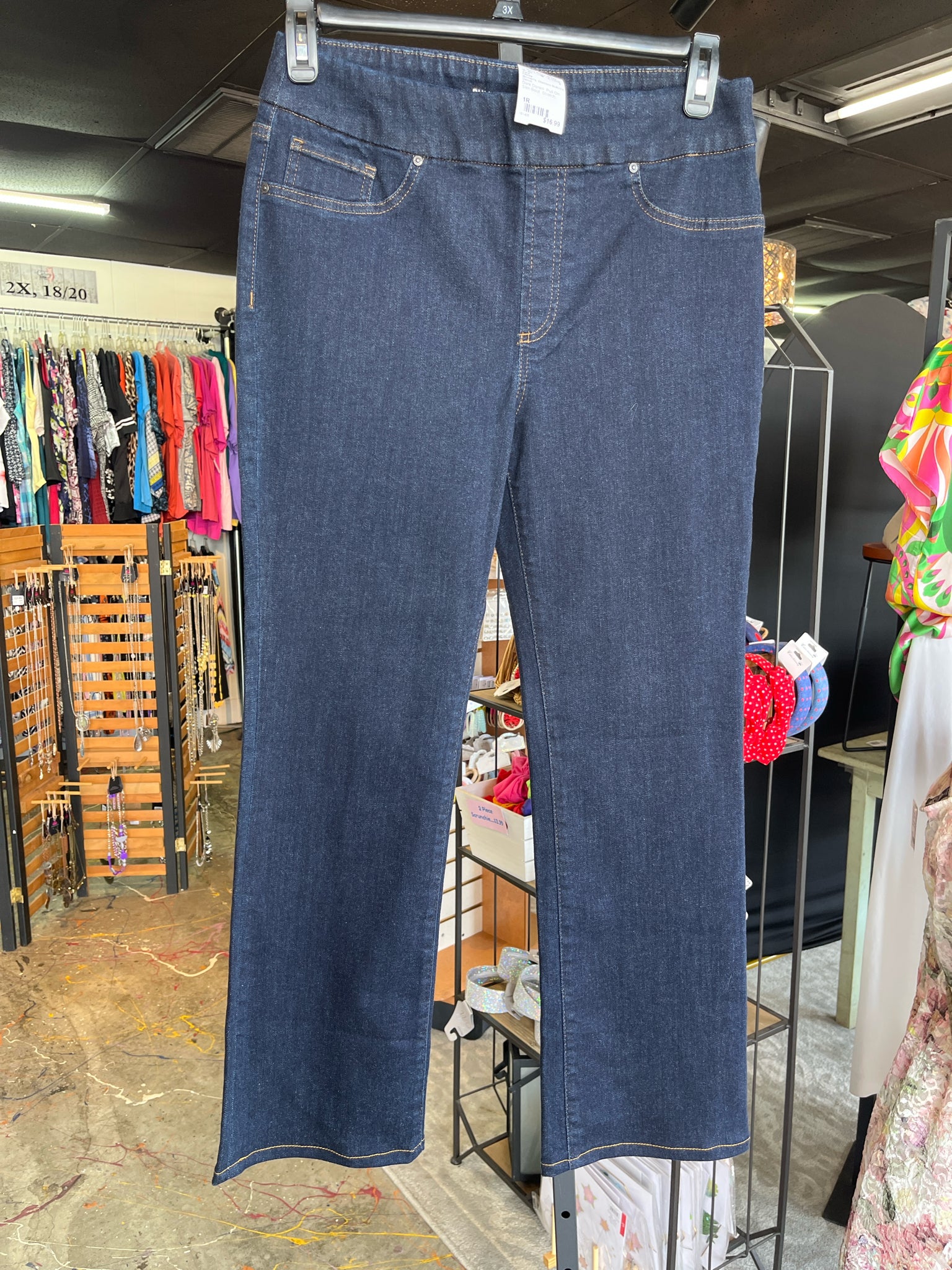 Chicos Womens Bottoms Size 1R Jeans