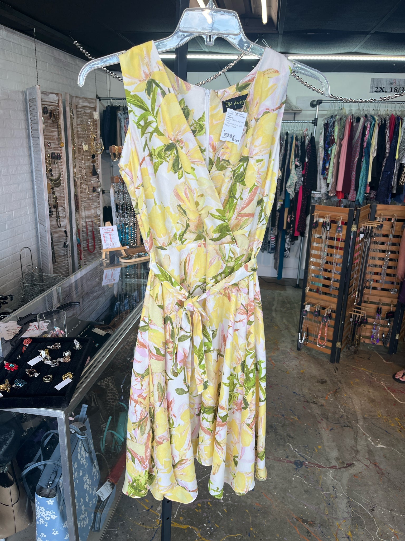DN Design Womens Dresses Size 6 Dress