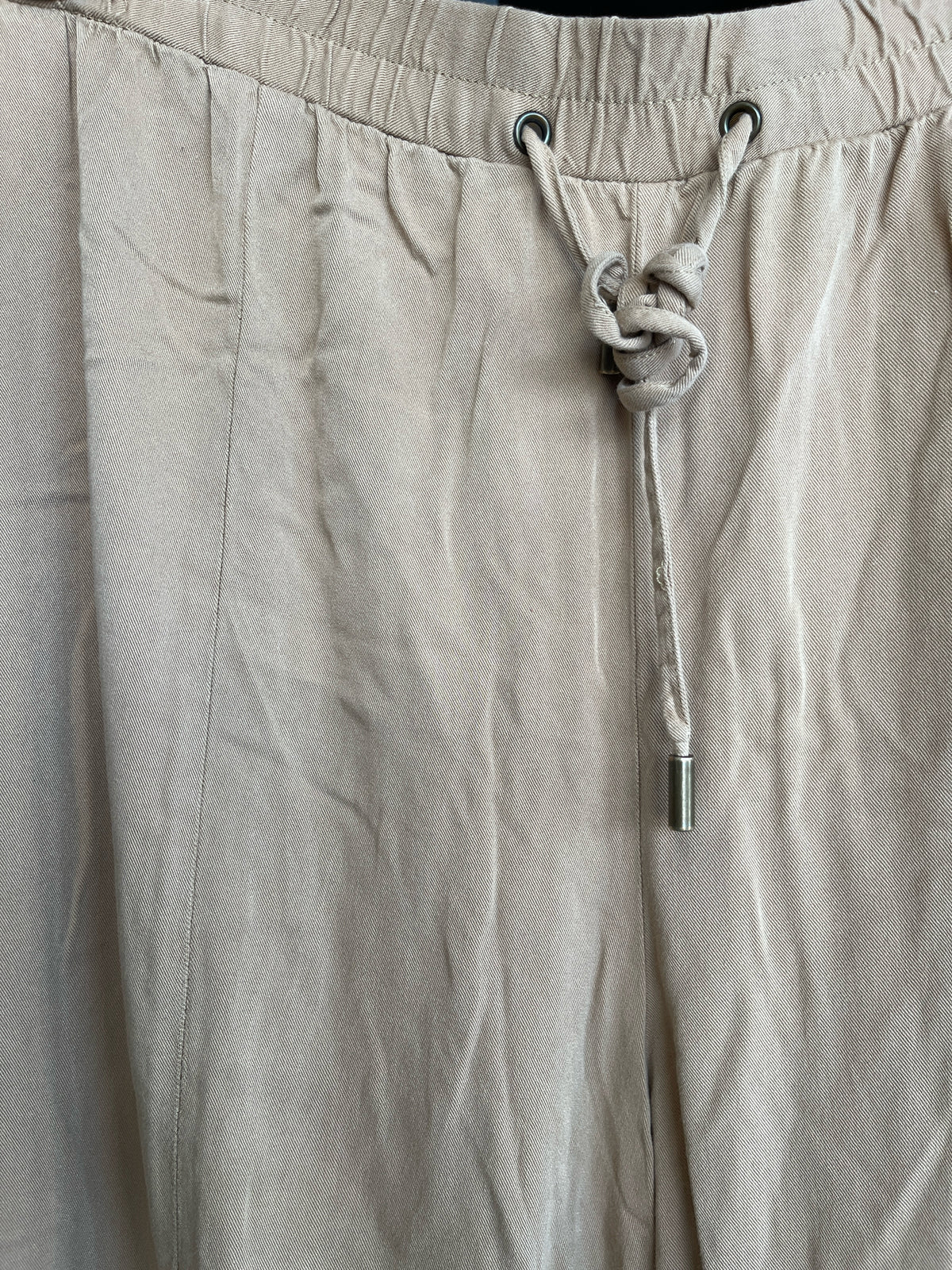 EST 1946 Plus Bottoms Size 26/28 Pants