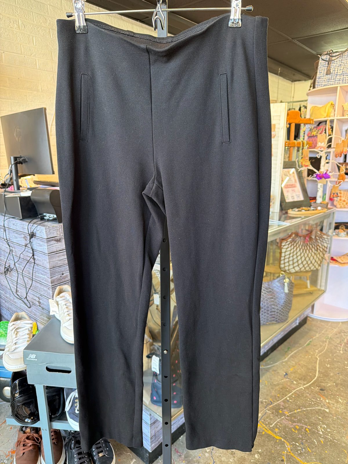Chicos Womens Bottoms Size 0.5 Pants