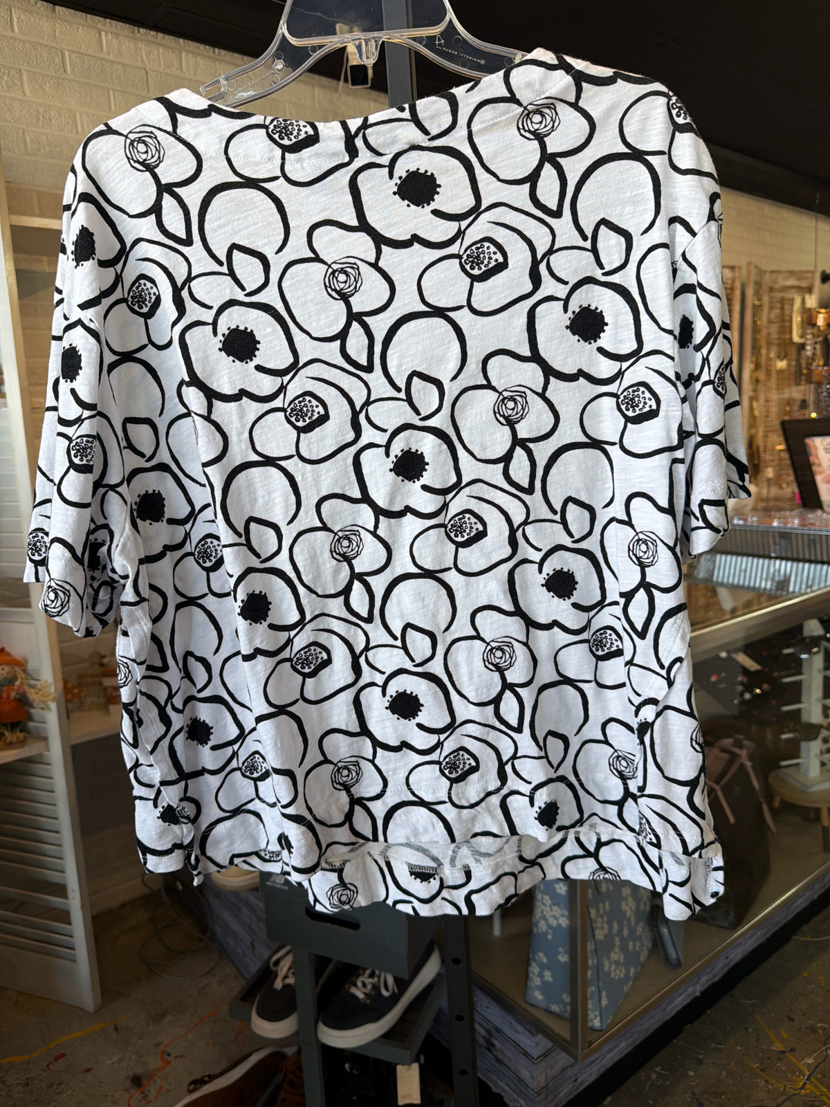 TAHARI Plus Tops Size 2X Blouse