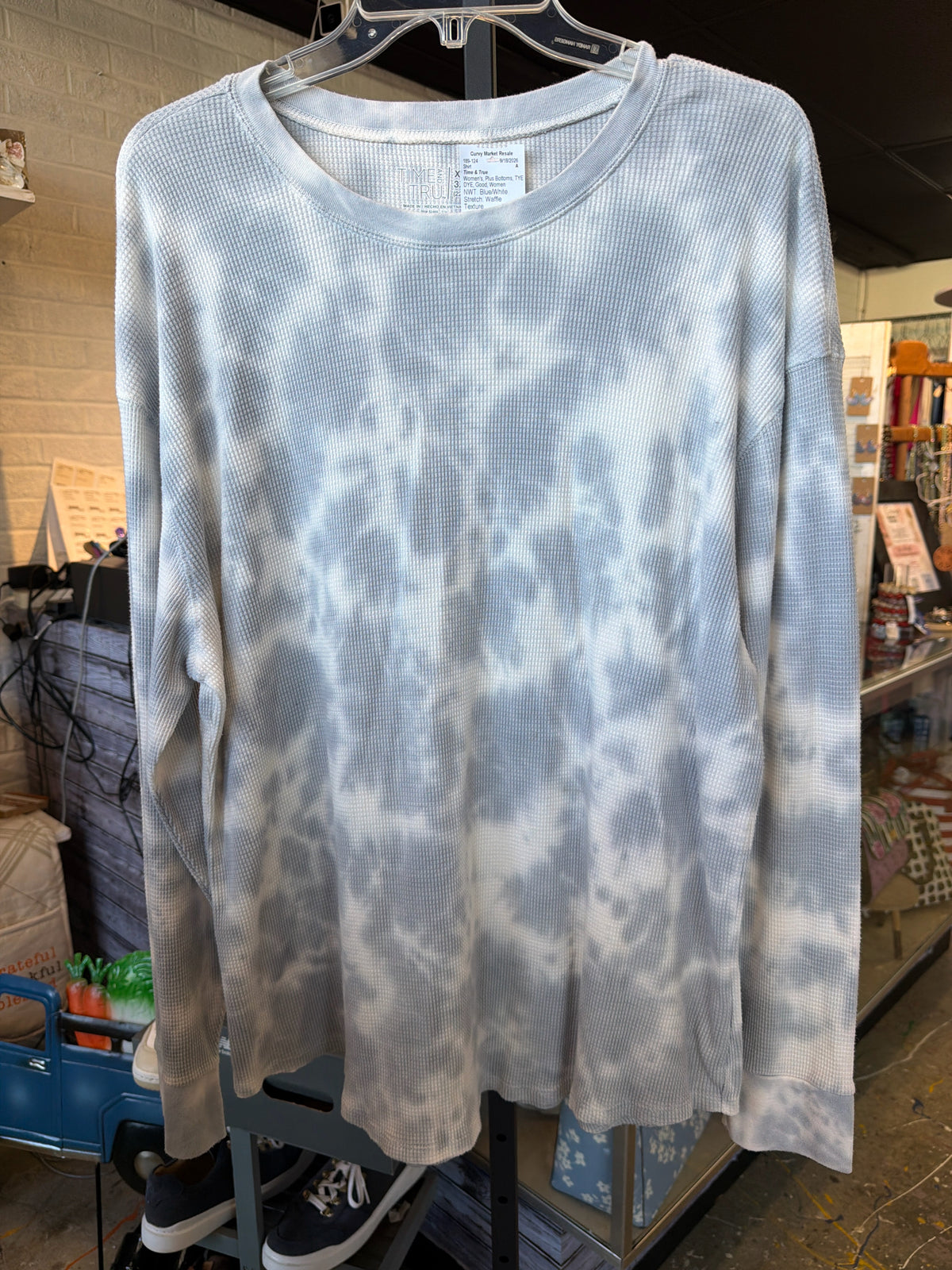 Time & True Plus Bottoms Size 22 Shirt