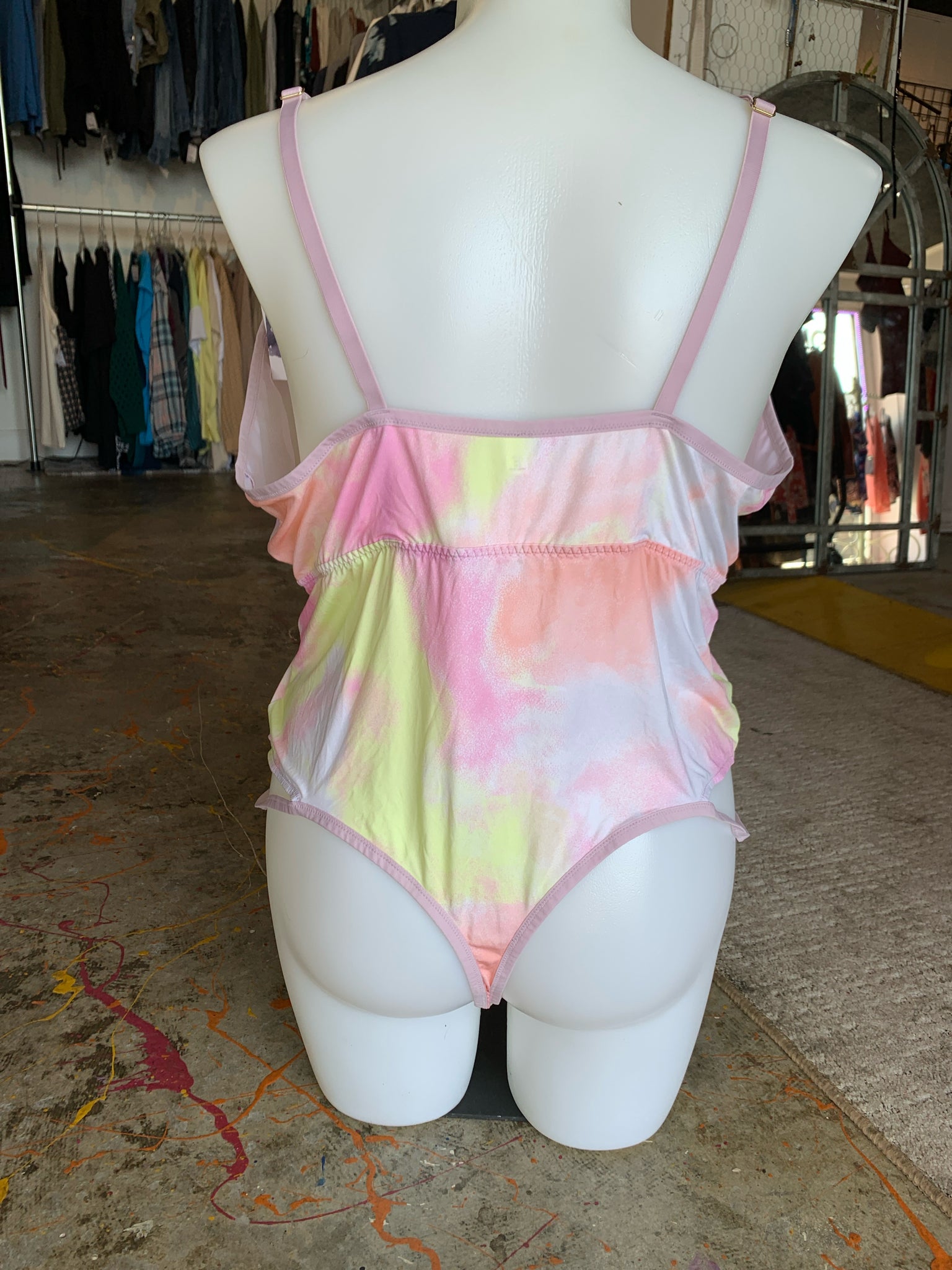 Cacique Plus Lingerie Size 30/32 Bodysuit