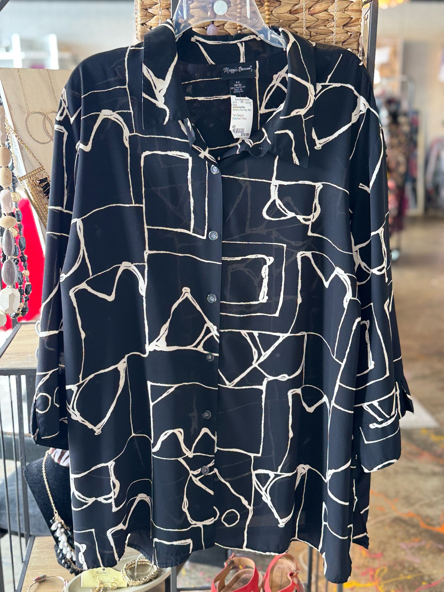 MAGGIE BARNES Plus Tops Size 4X Blouse