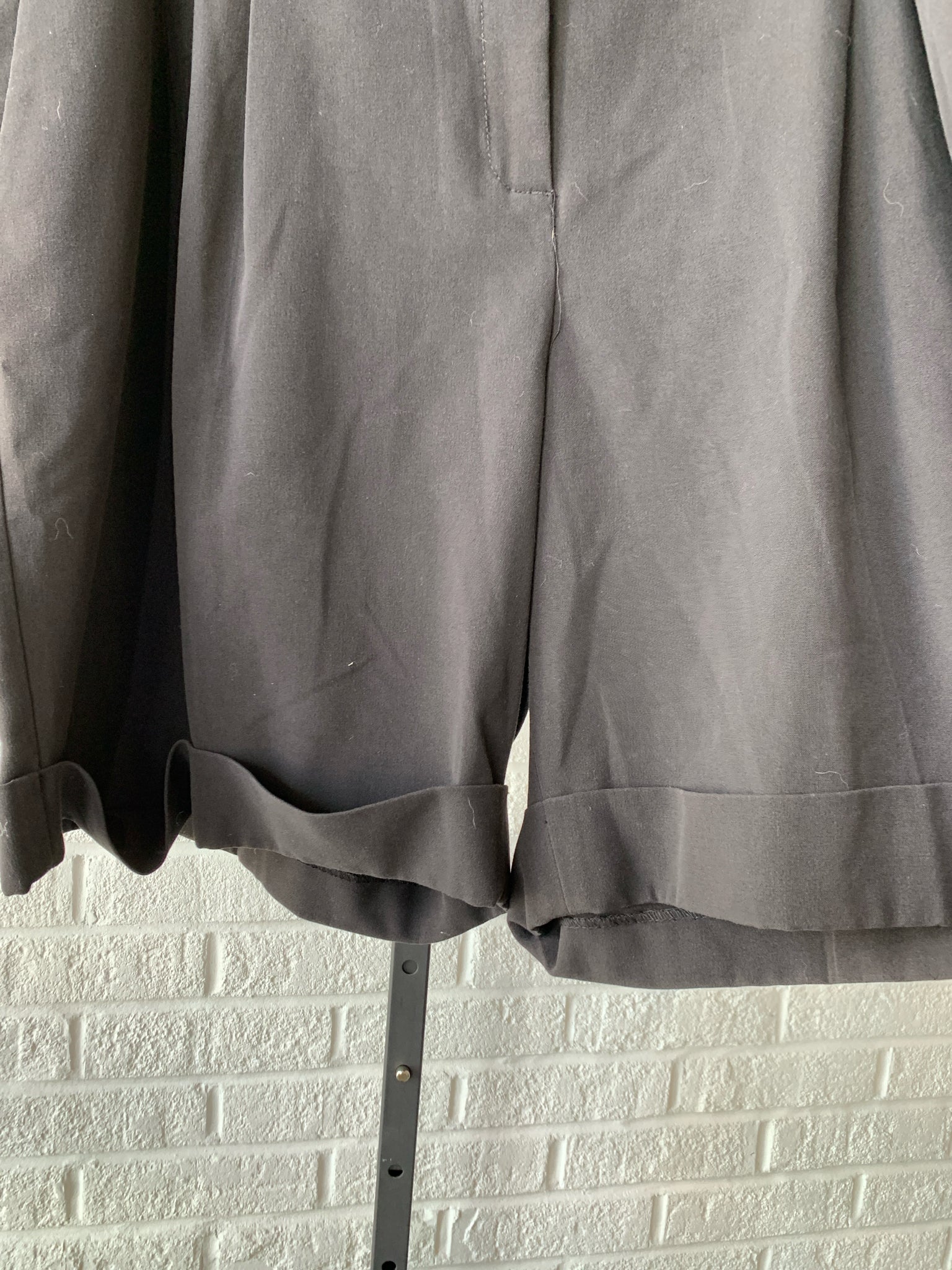 Larry Levine Woman Plus Bottoms Size 20W Shorts