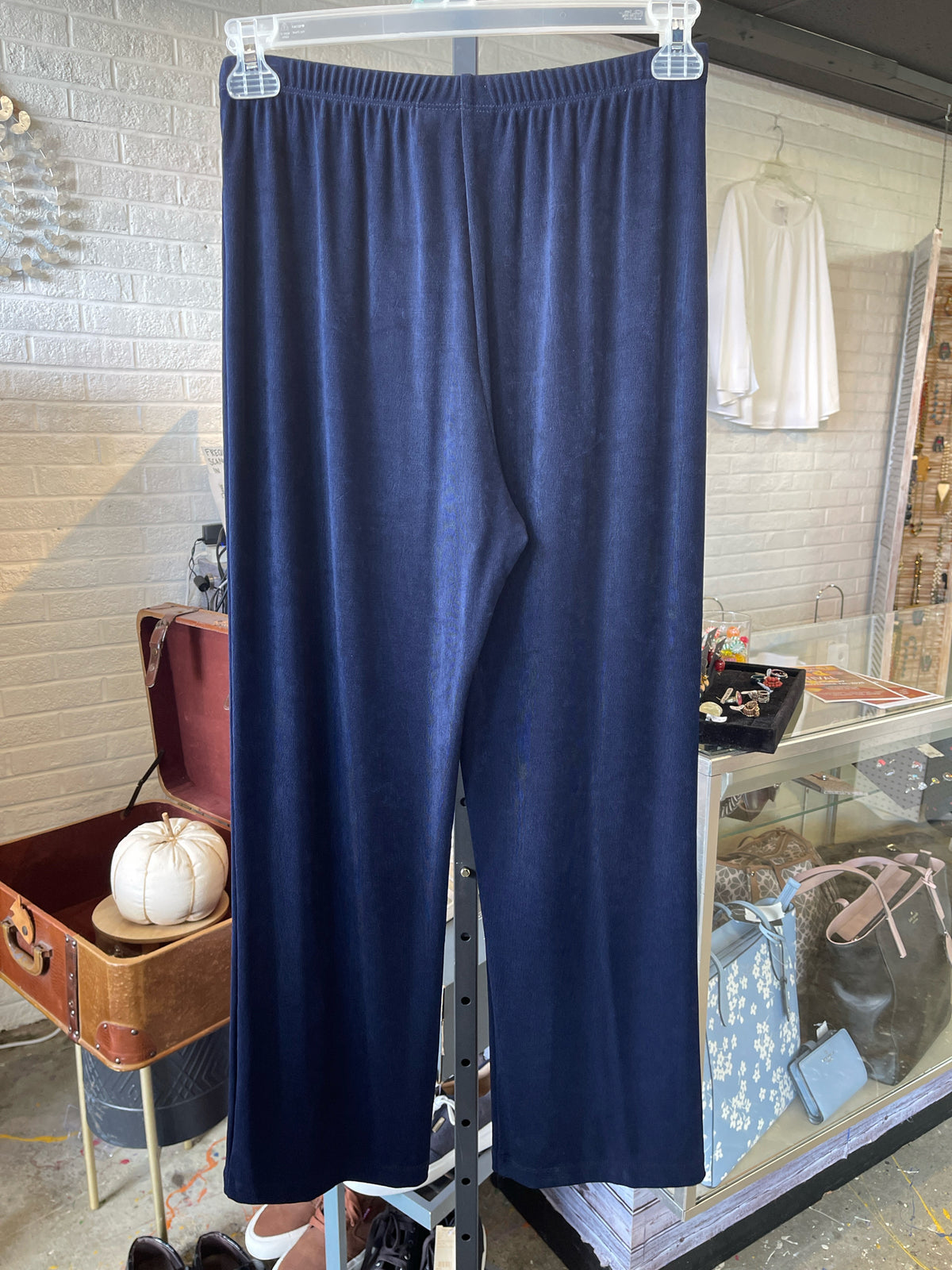 Travelers by Chicos Womens Bottoms Size 1 Pants