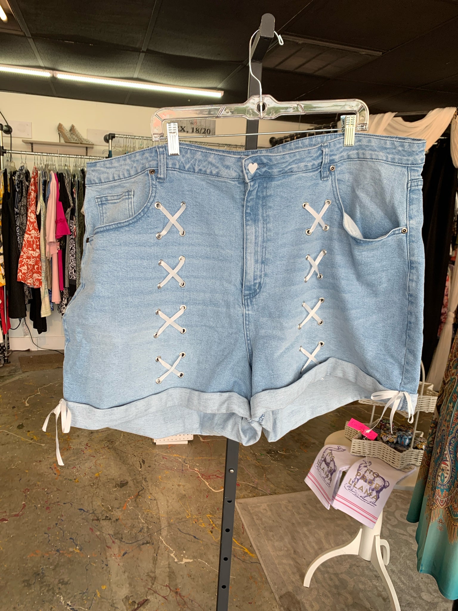 Hot Topics Plus Bottoms Size 26 Shorts