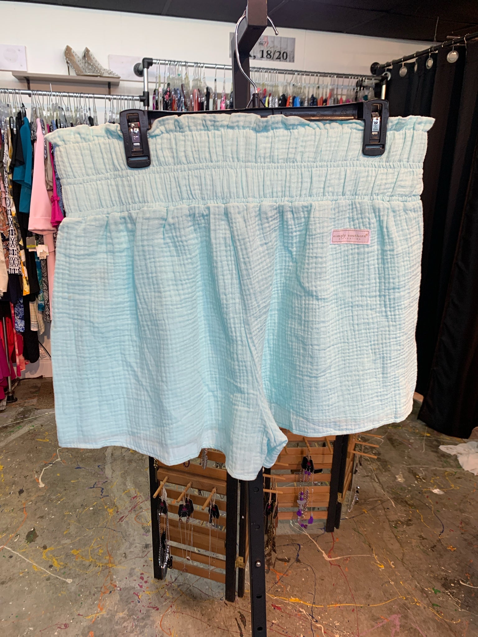 SIMPLY SOUTHERN Womens Bottoms Size M/L Shorts