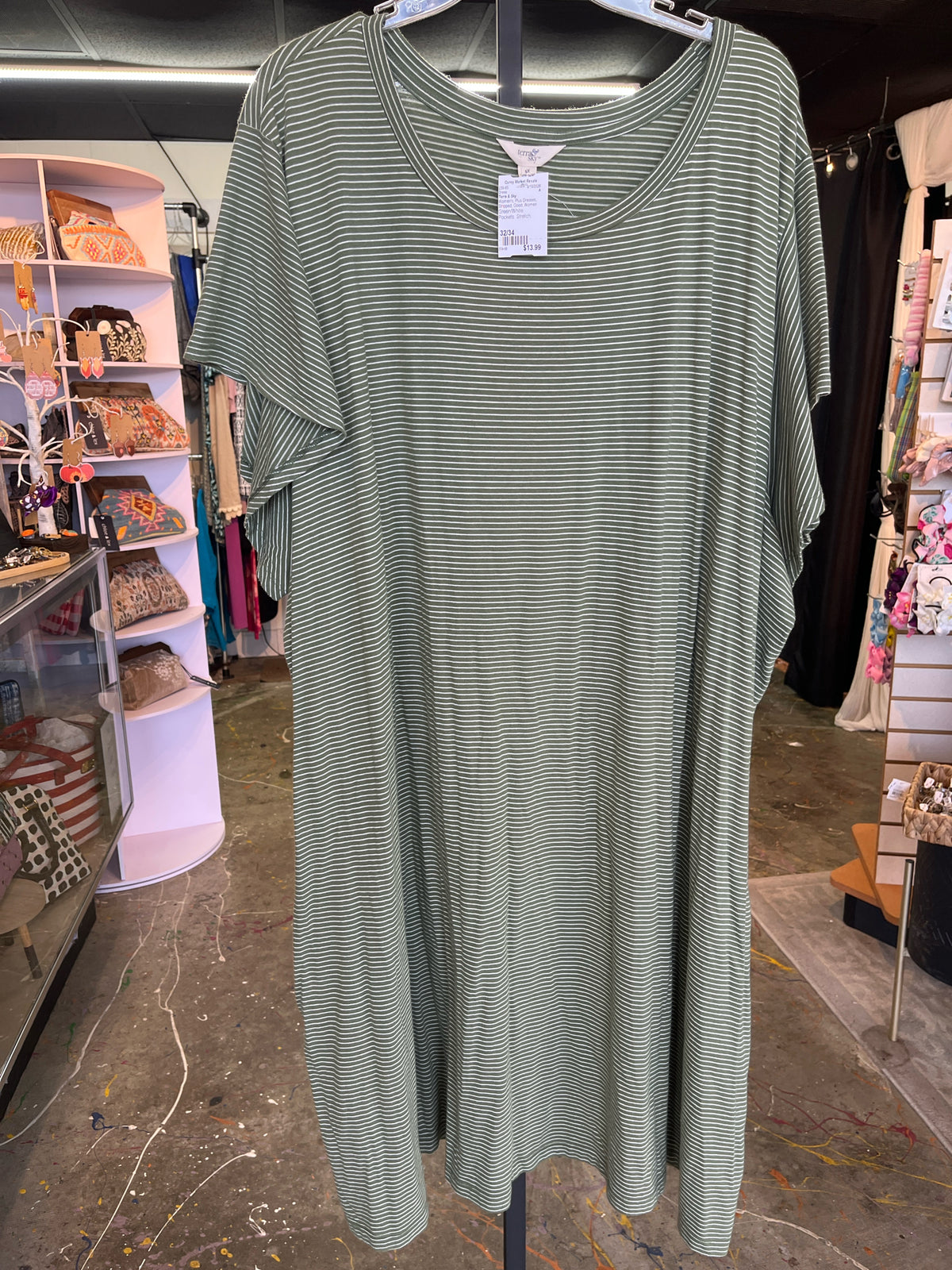 Terra & Sky Plus Dresses Size 32/34 Dress