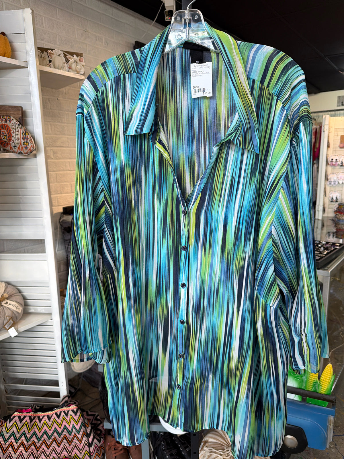 MAGGIE BARNES Plus Tops Size 30/32 Blouse
